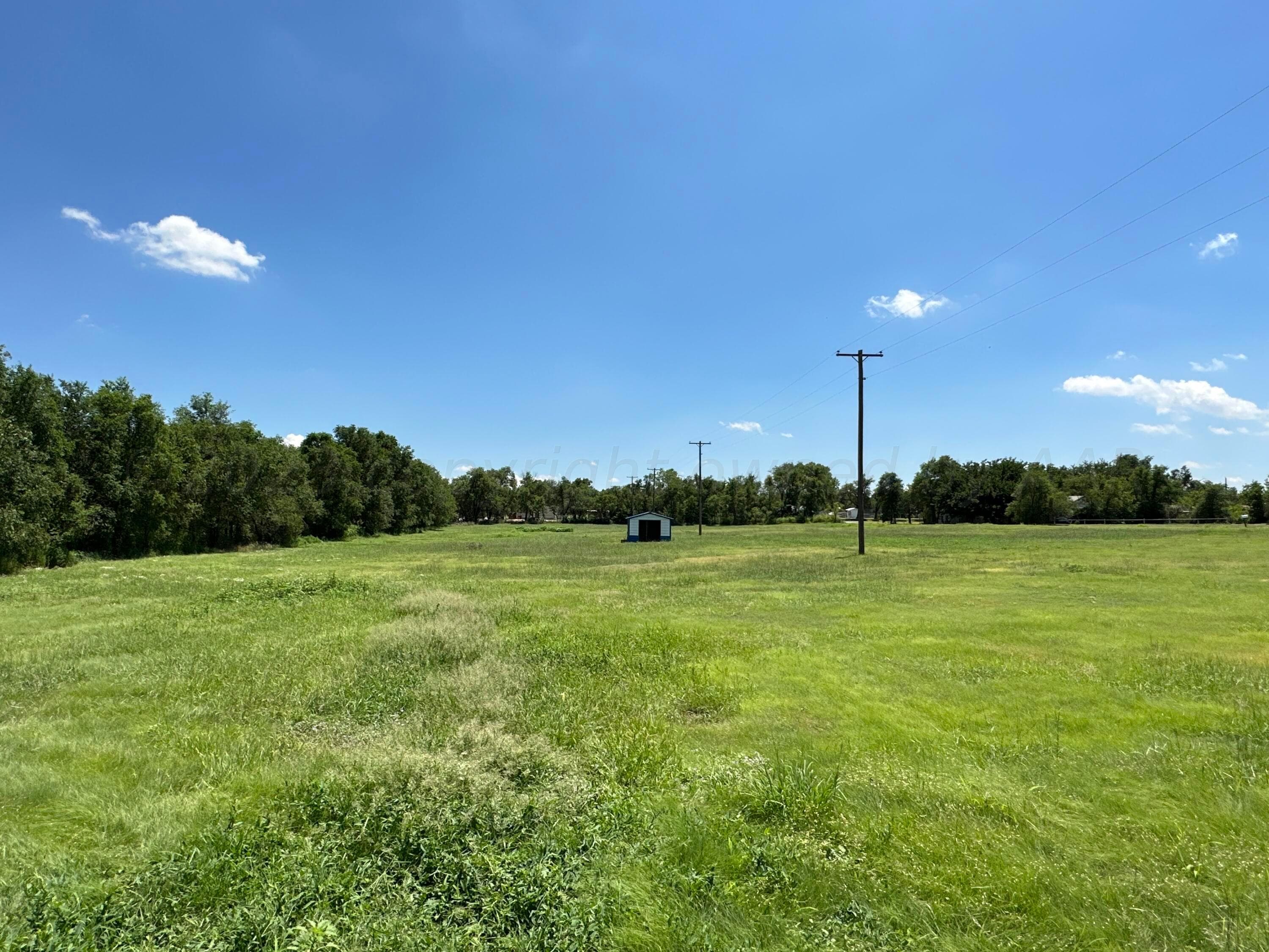 700 N Texas Street, Shamrock, TX 79079, photo 3