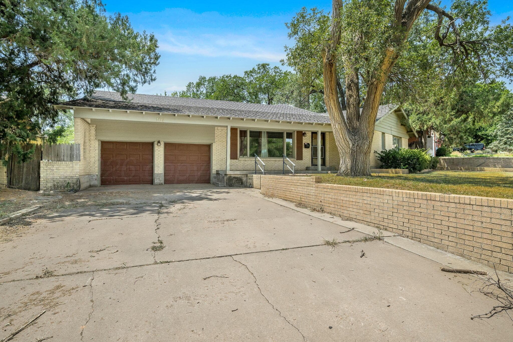 107 Parkview Drive, Amarillo, TX 79106-5371