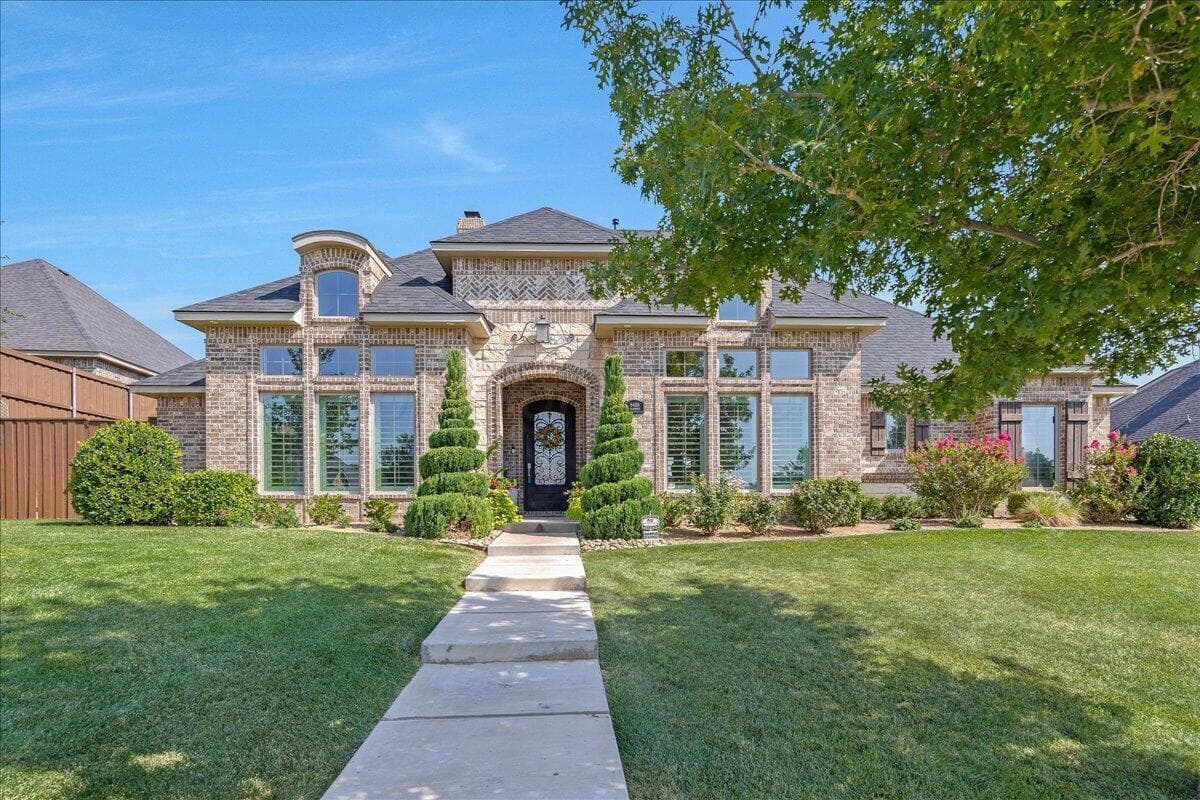 6406 BASSWOOD Lane, Amarillo, TX 79124-3905