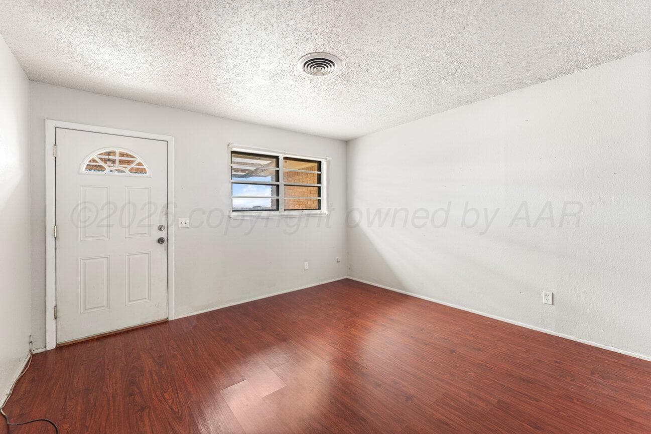 607 S Holmes Avenue, Fritch, TX 79036, photo 5