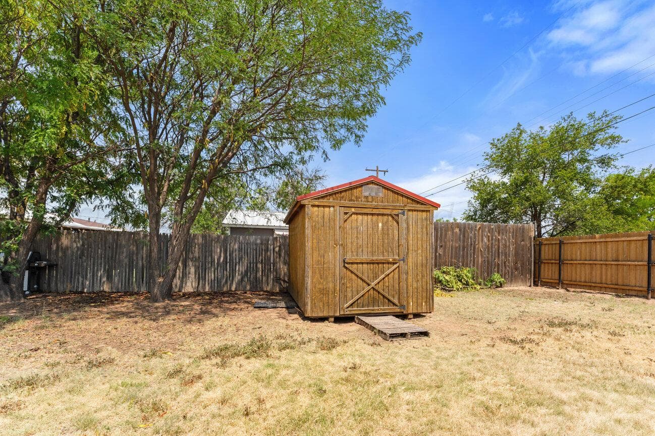607 S Holmes Avenue, Fritch, TX 79036, photo 21