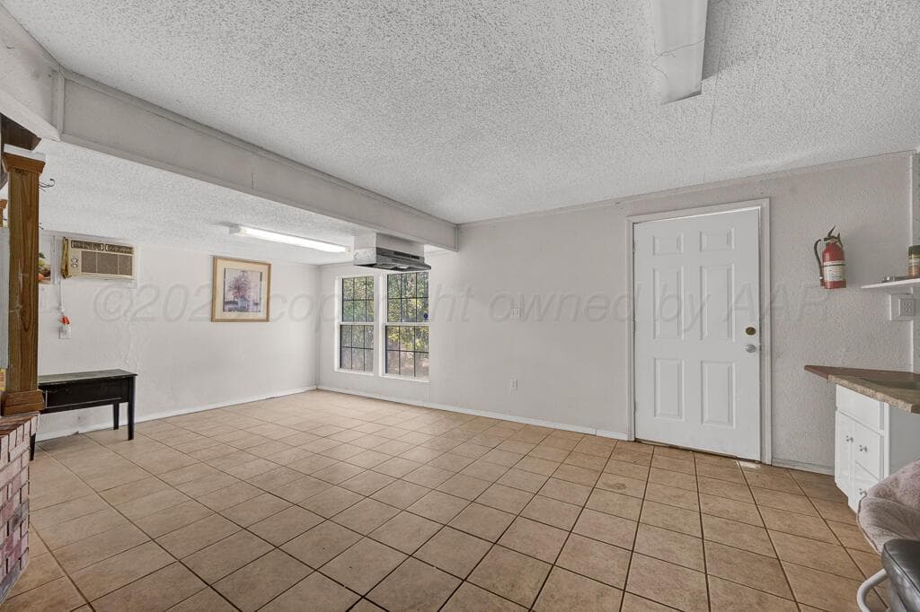 1718 JENNIFER Street, Amarillo, TX 79107-6645, photo 10