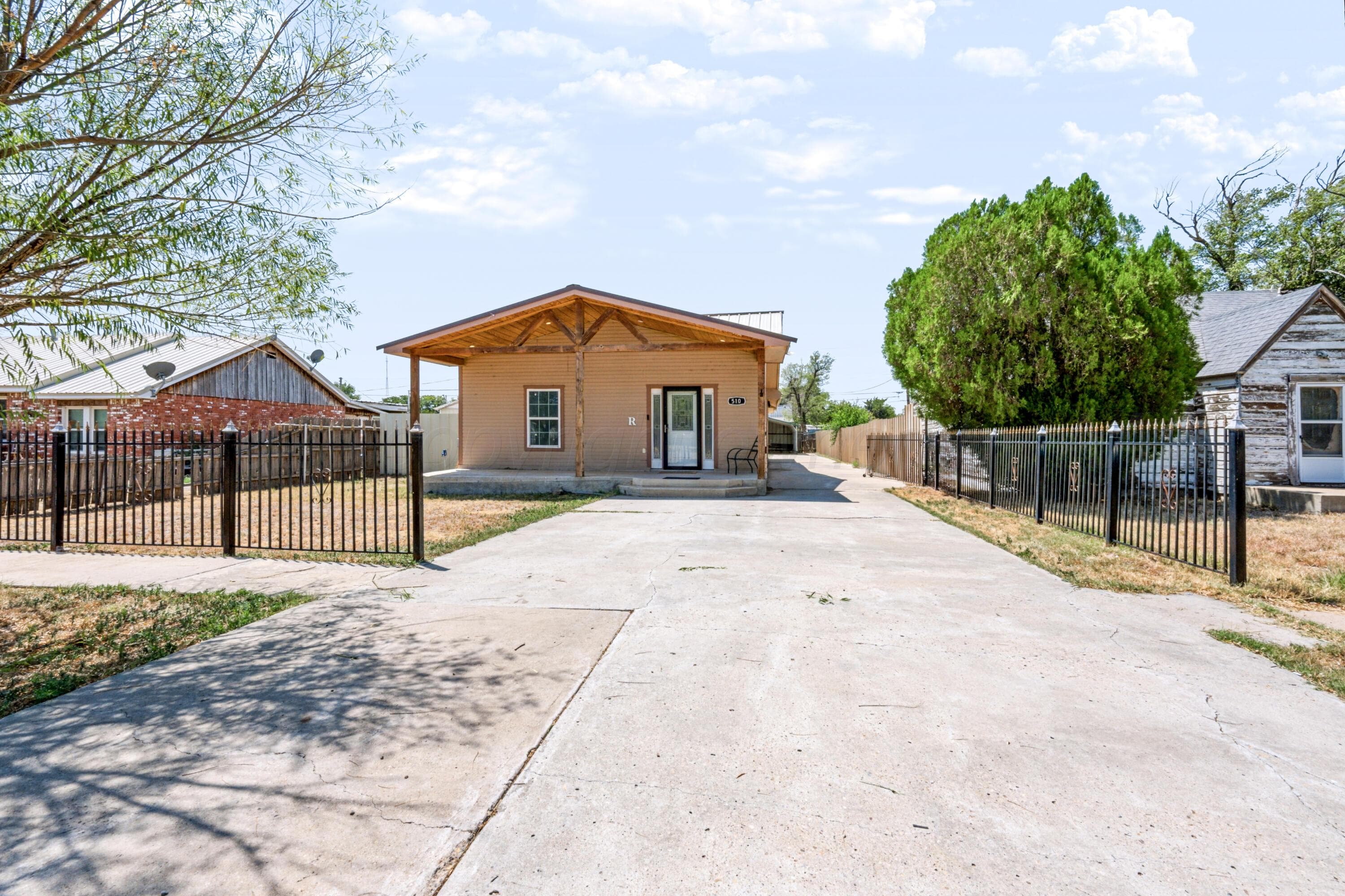 510 DURRETT, Dumas, TX 79029-4517