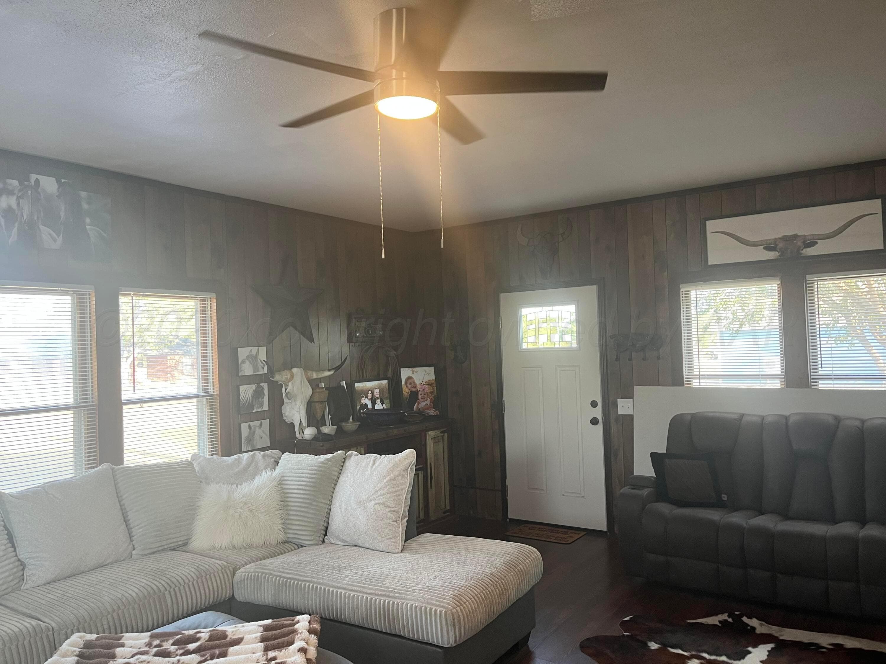 300 Alamo Street, Claude, TX 79019, photo 5
