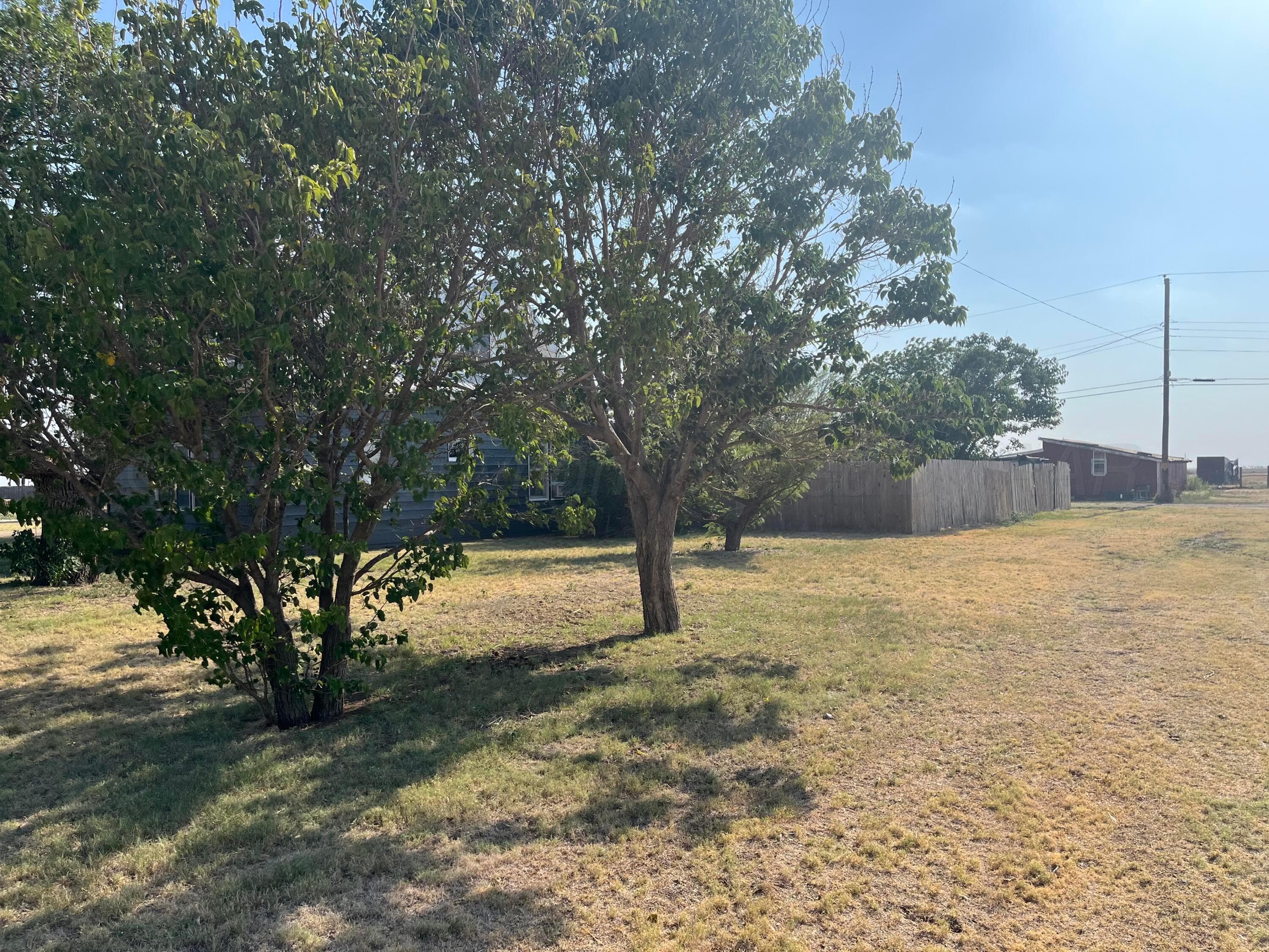 300 Alamo Street, Claude, TX 79019, photo 27