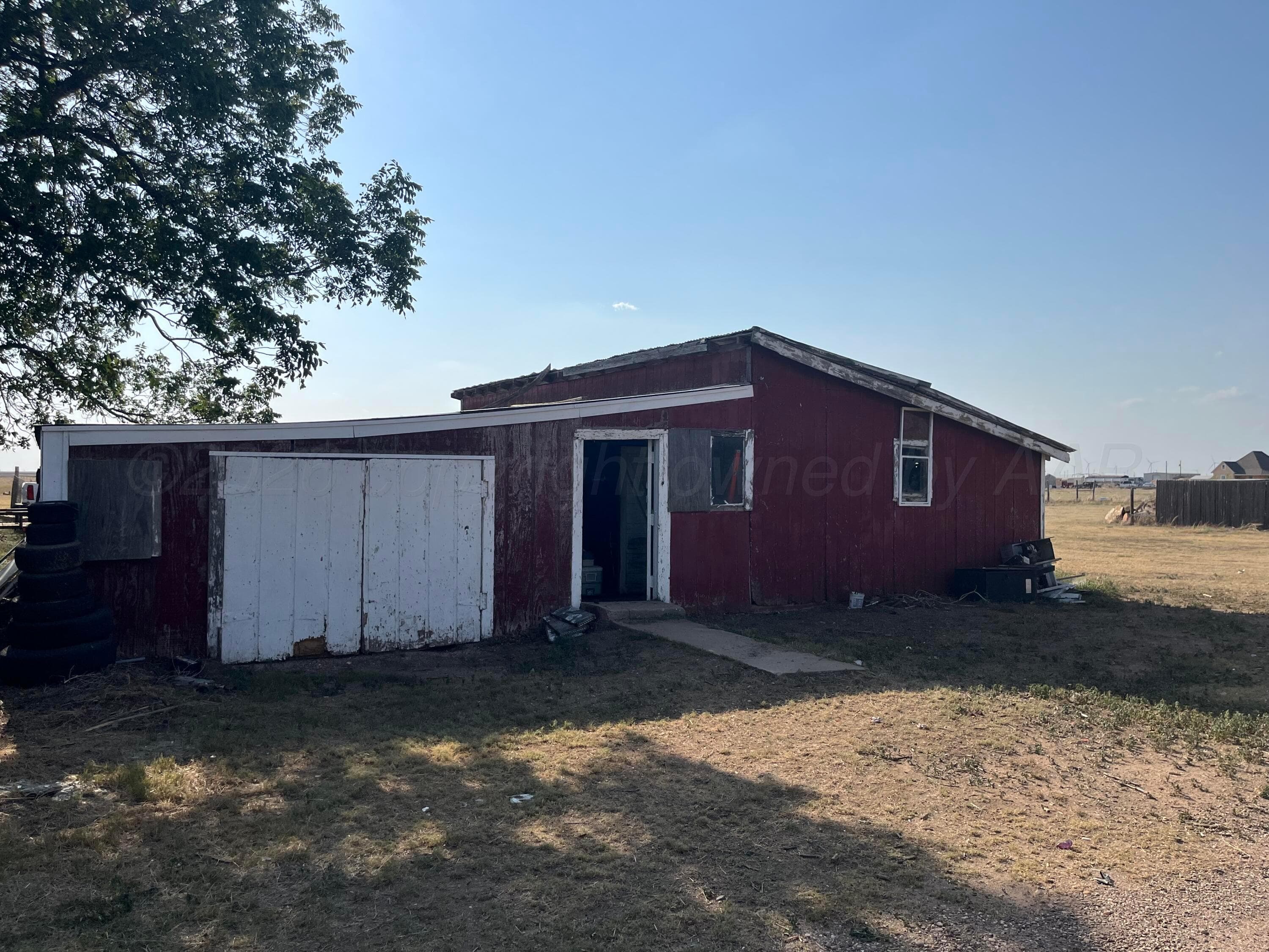 300 Alamo Street, Claude, TX 79019, photo 21