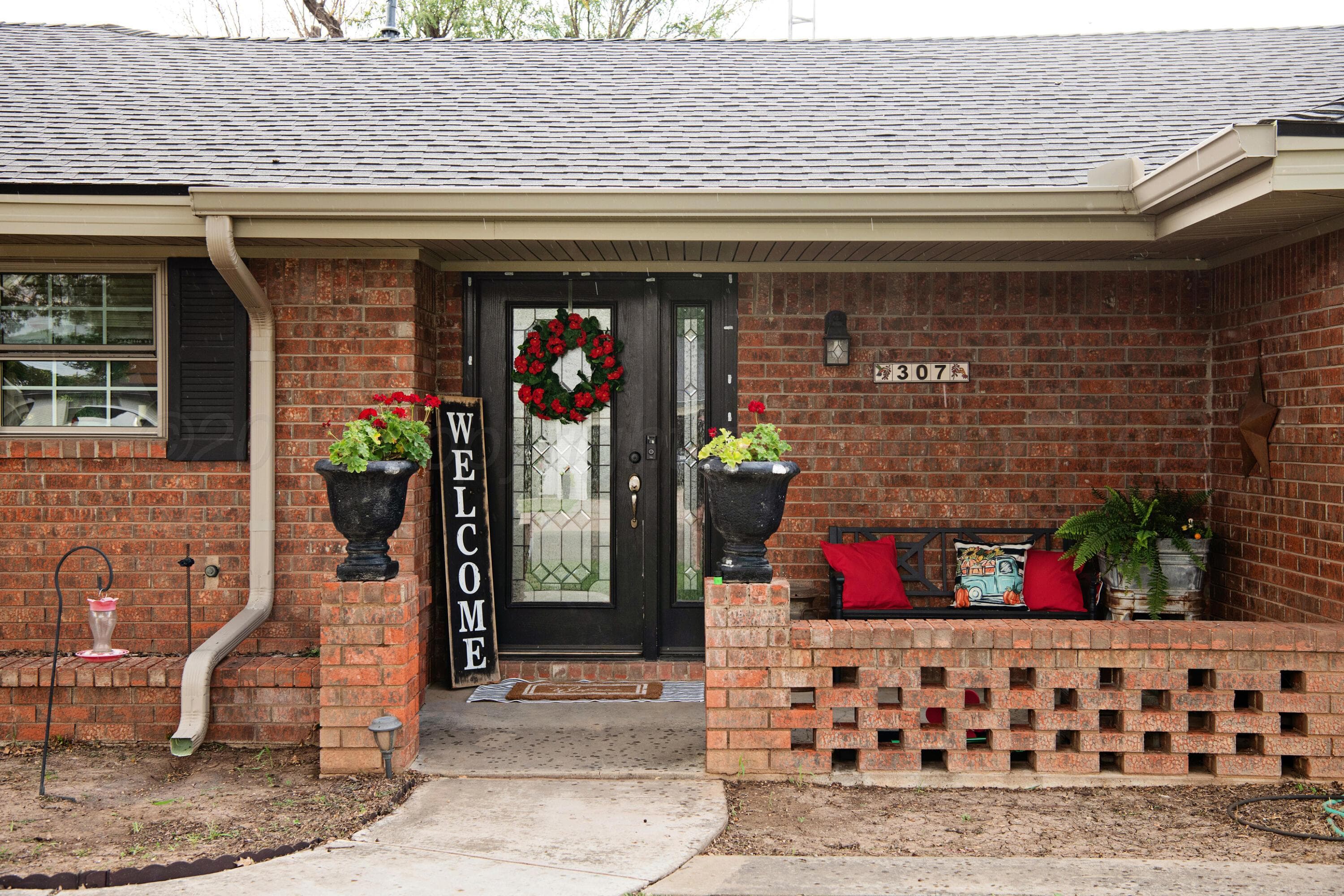 307 Douglas Street, Hereford, TX 79045, photo 2