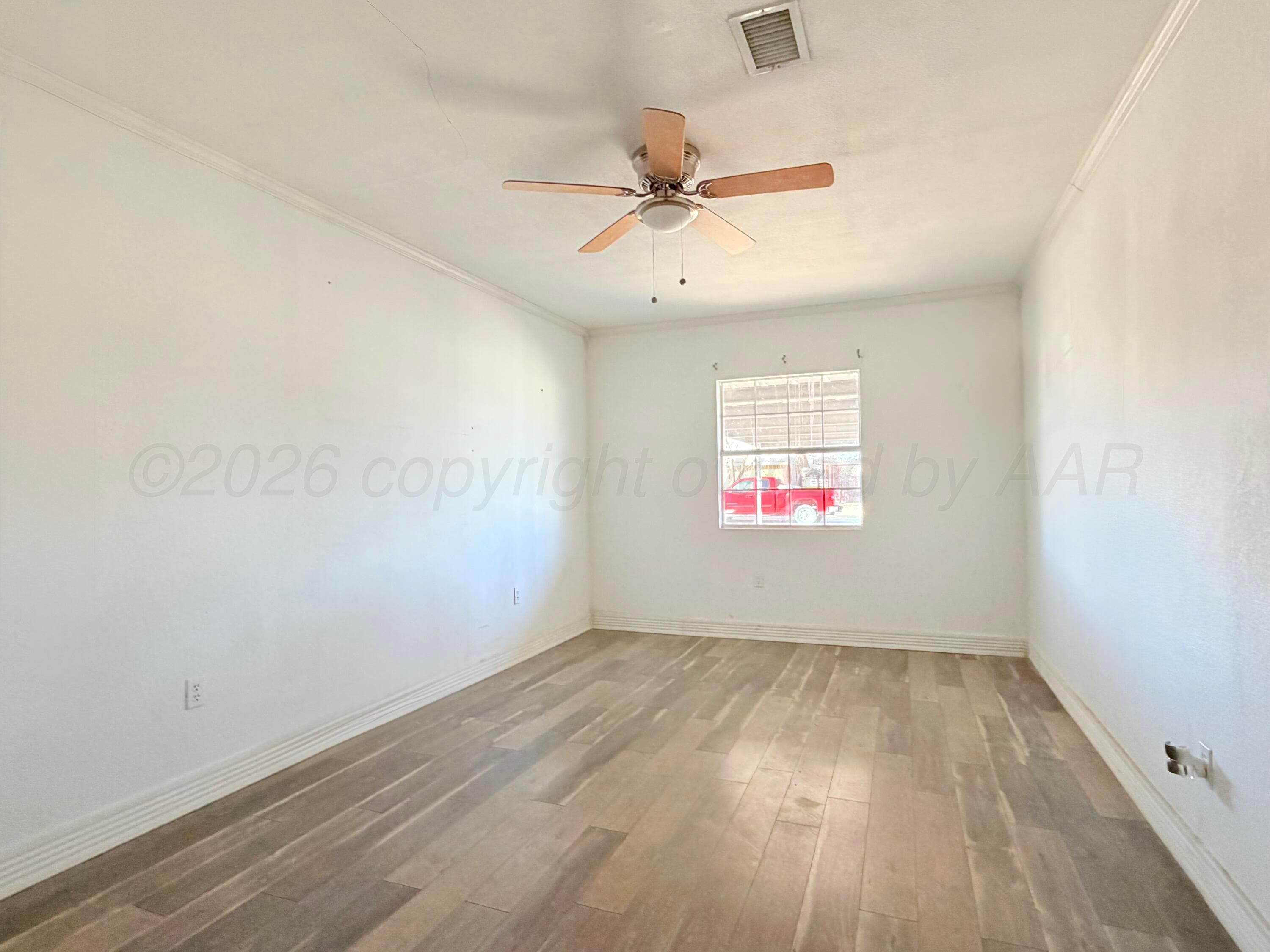 320 Arthur Street, Tulia, TX 79088, photo 7