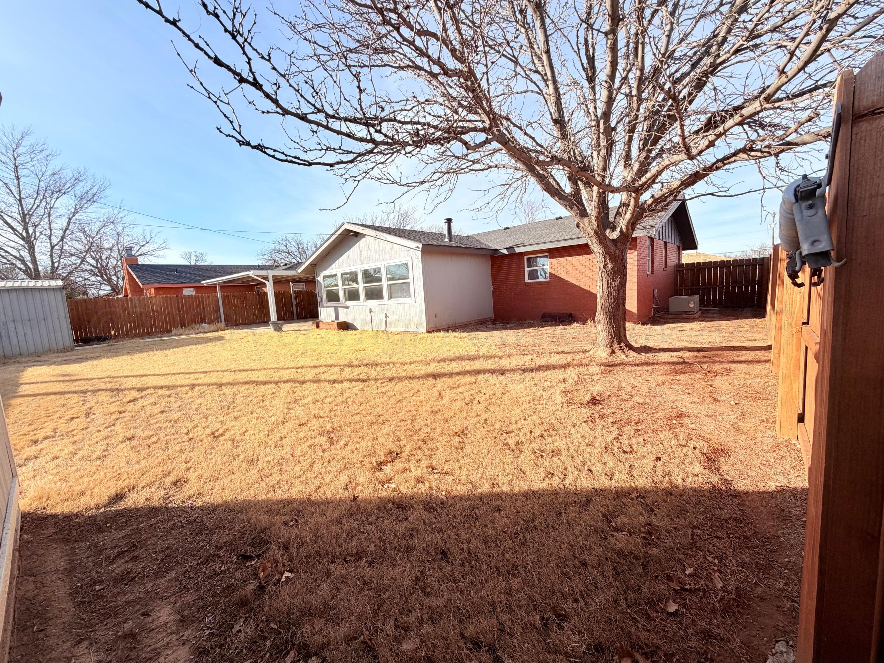 320 Arthur Street, Tulia, TX 79088, photo 15