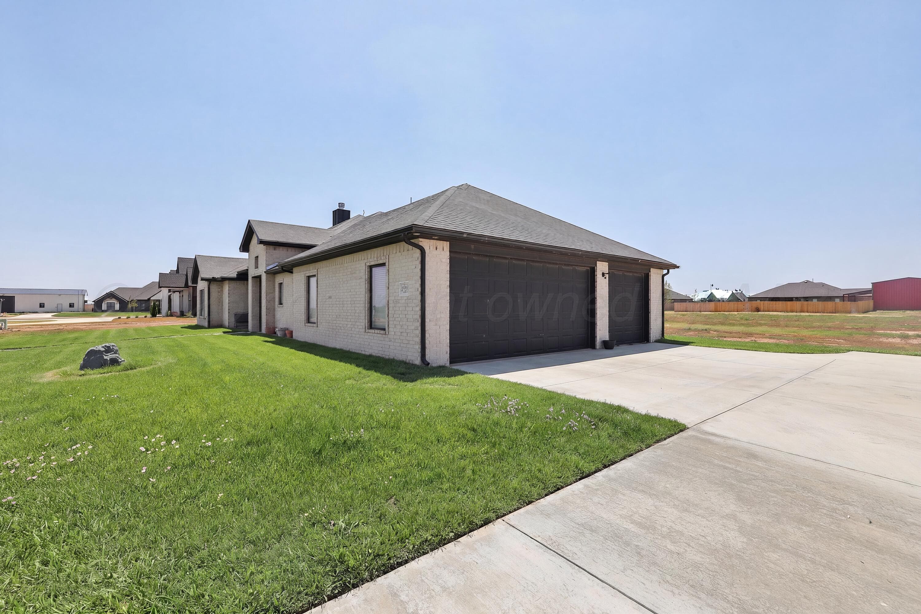 10040 COPPER CREEK Drive, Amarillo, TX 79119-8143, photo 5
