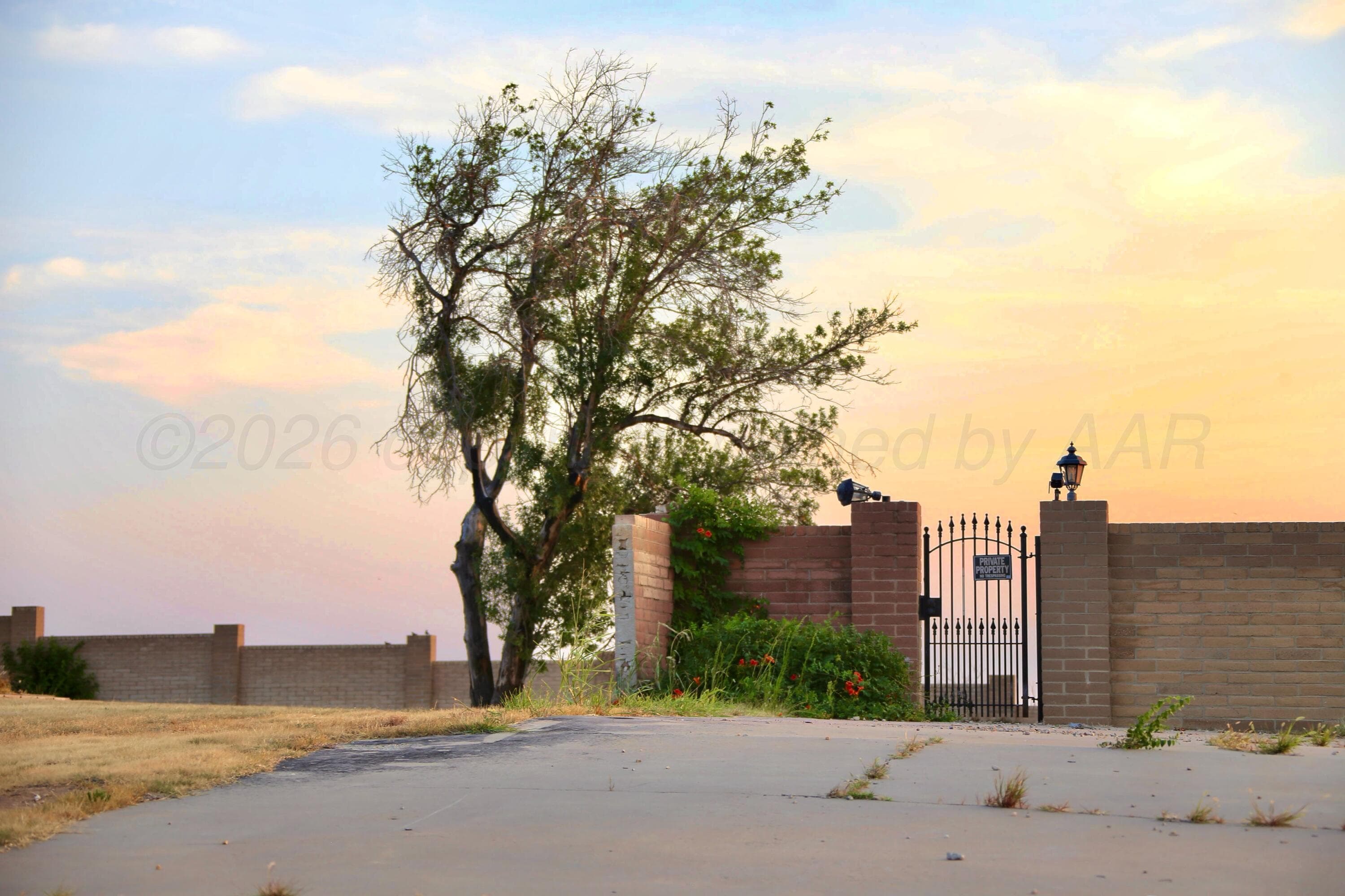 2002 S Locust Street, Canadian, TX 79014, photo 4