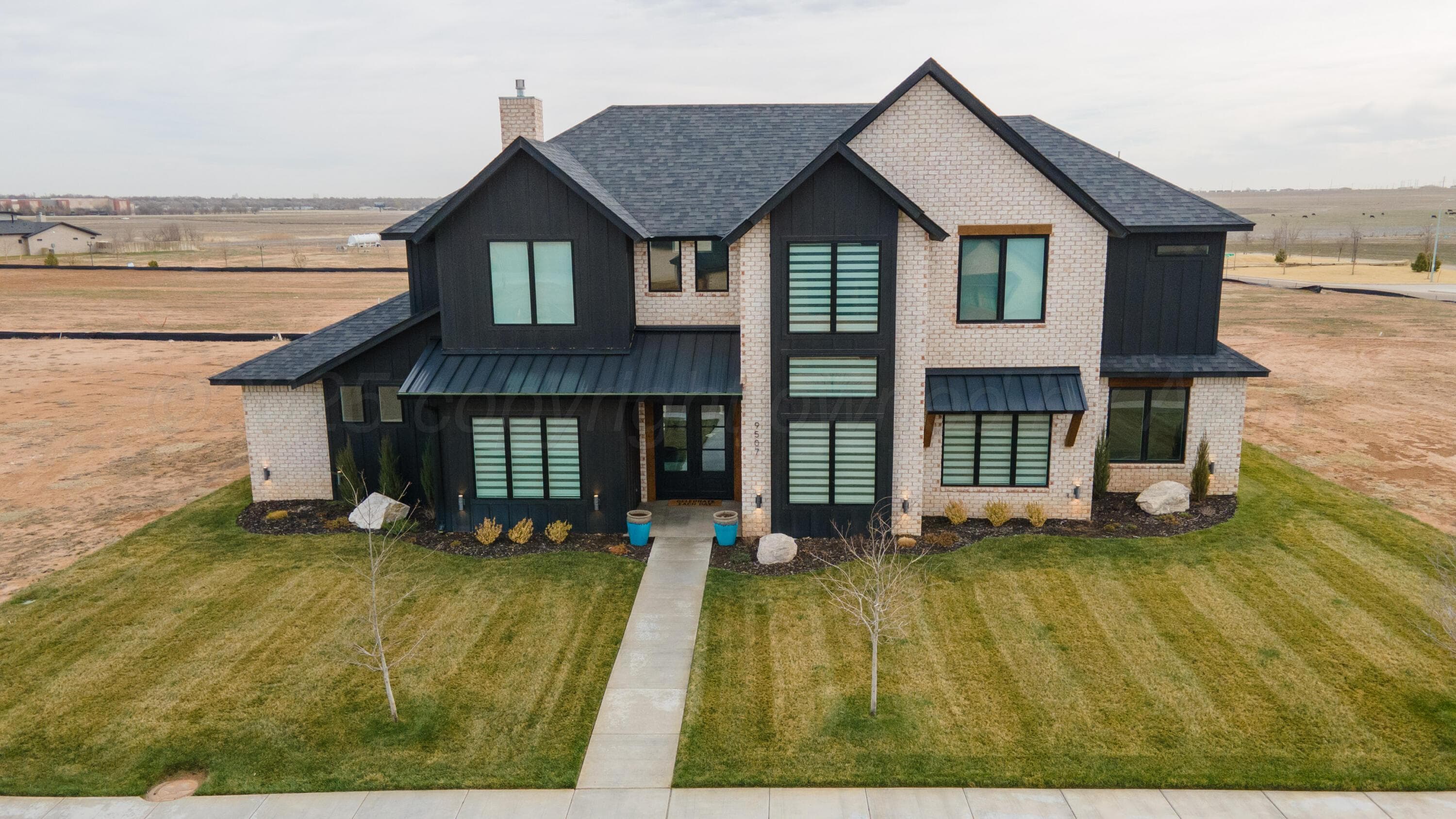 9507 MEADOW RIDGE Drive, Amarillo, TX 79118-1738