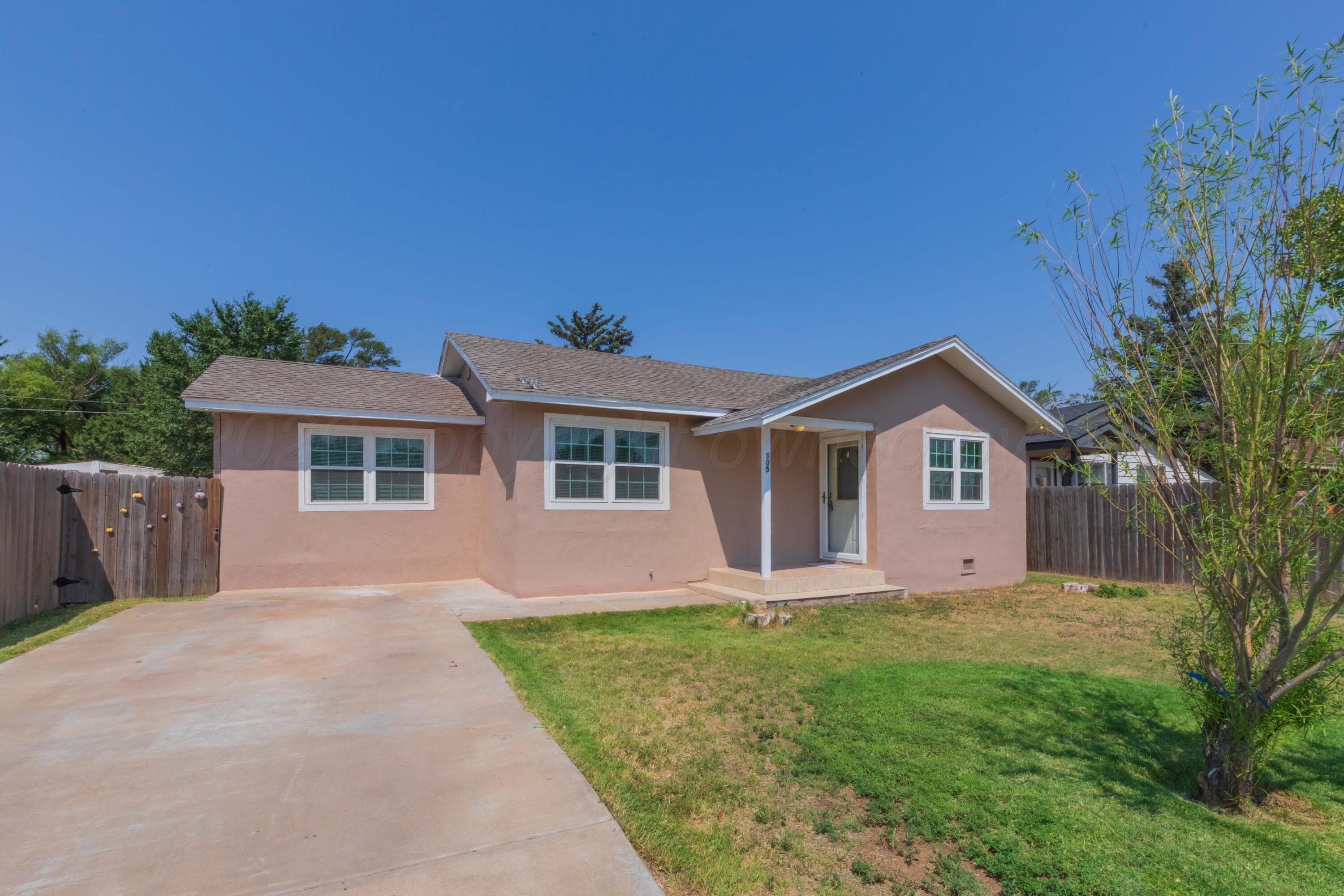 505 N Irving Street, Hereford, TX 79045