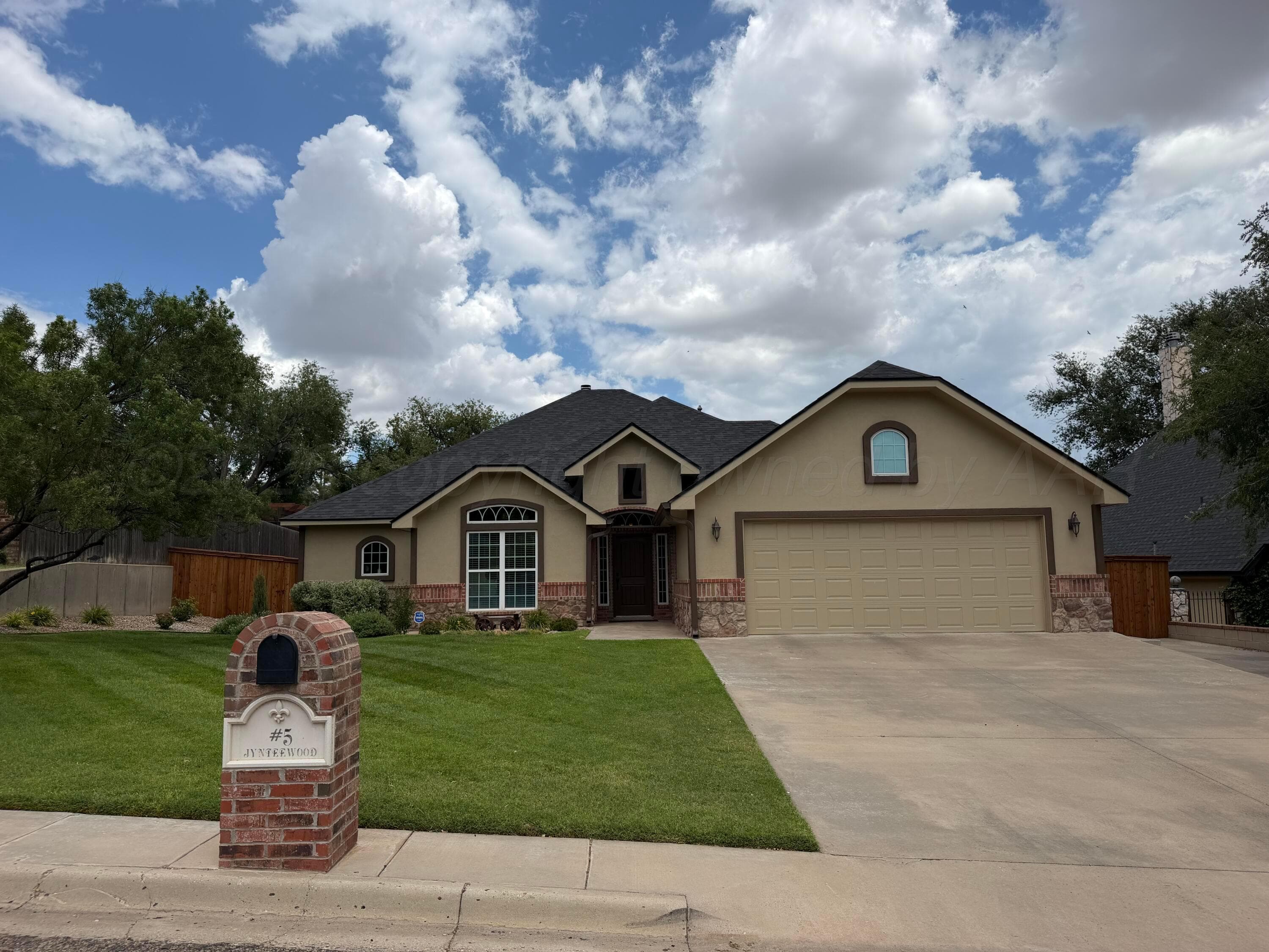 5 JYNTEEWOOD Circle, Amarillo, TX 79015-1703, photo 2