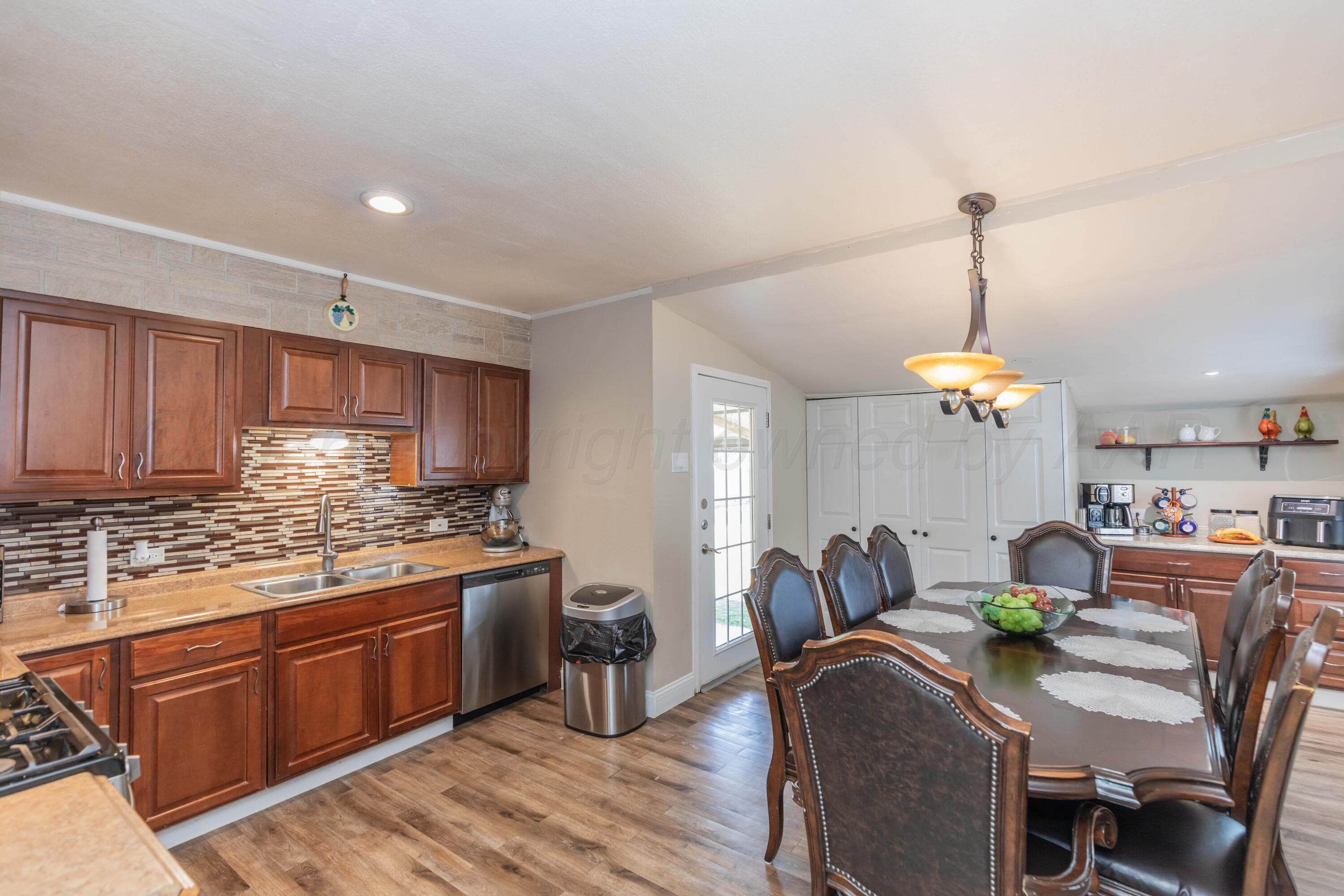 505 N Irving Street, Hereford, TX 79045, photo 12