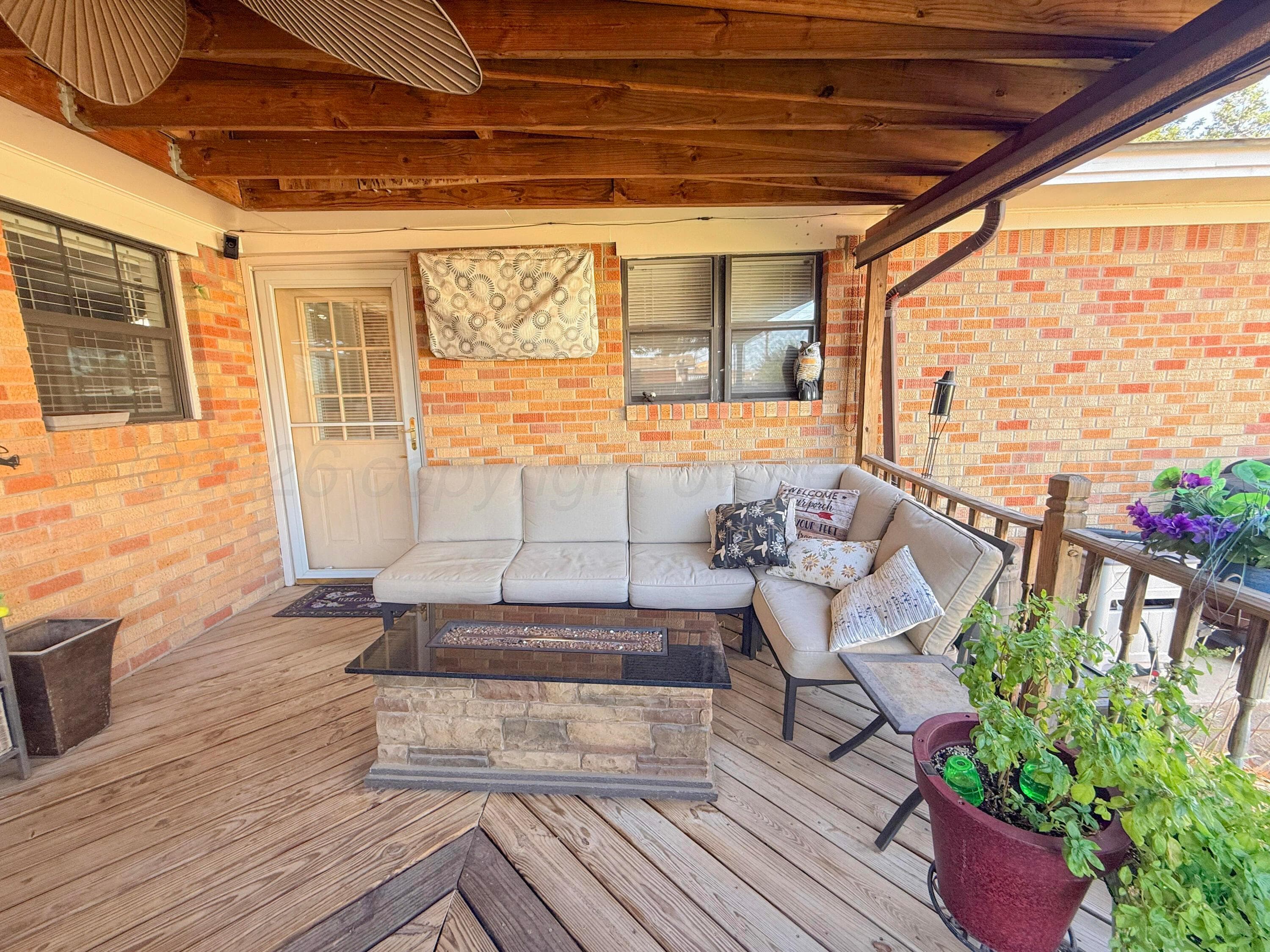 2121 N BANKS Street, Pampa, TX 79065-3431, photo 38