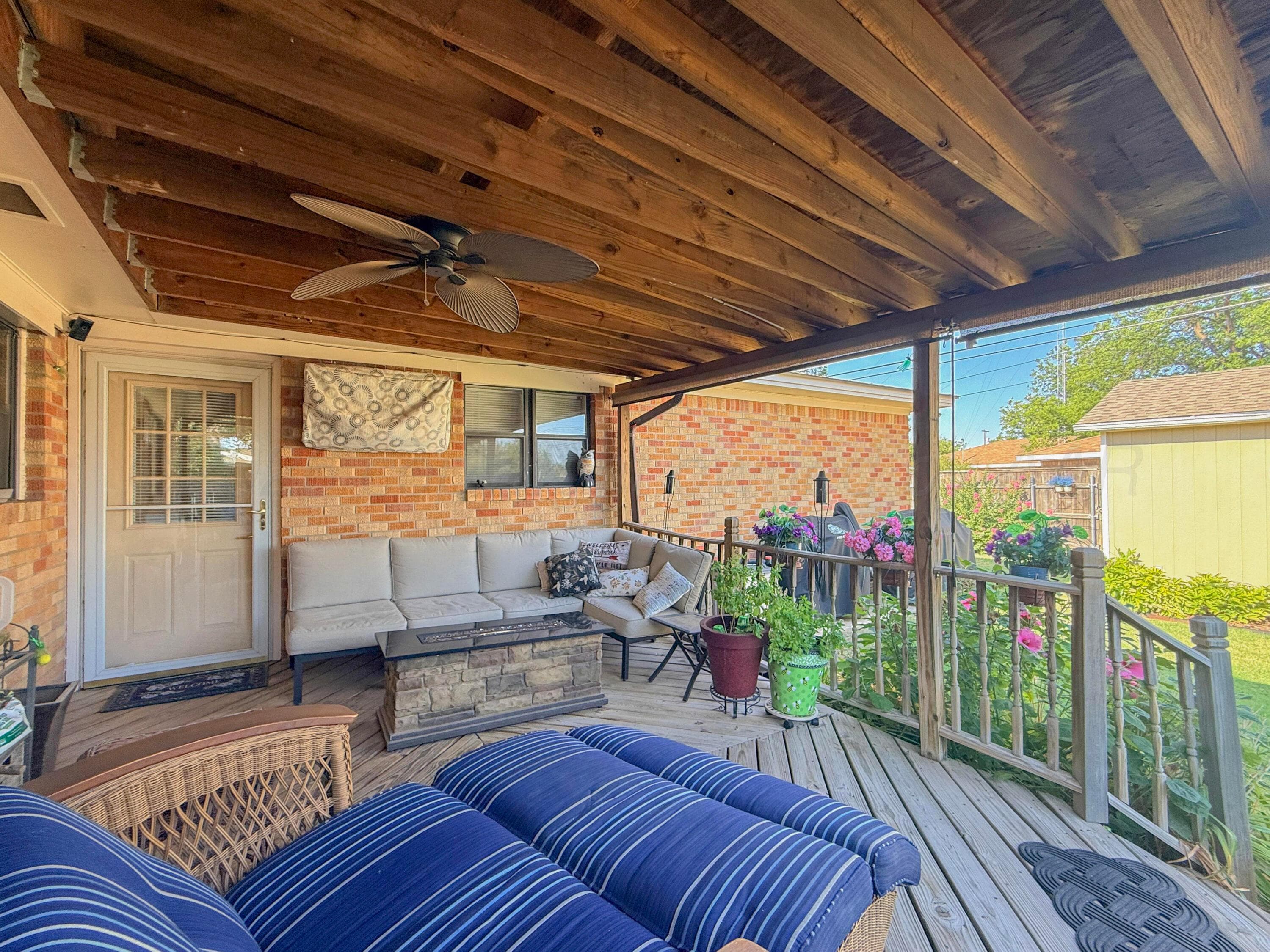 2121 N BANKS Street, Pampa, TX 79065-3431, photo 46