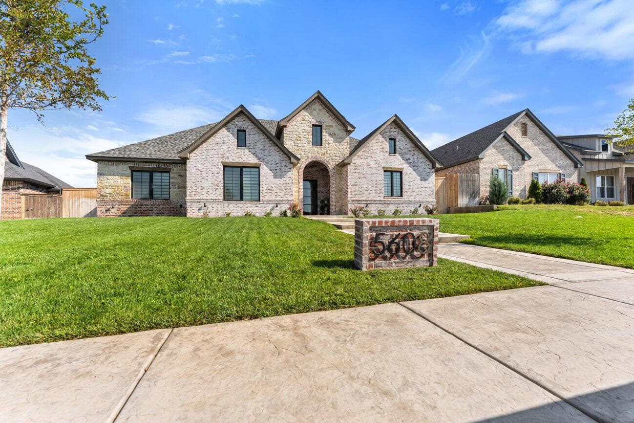 5608 HILLSTONE Avenue, Amarillo, TX 79118-1734