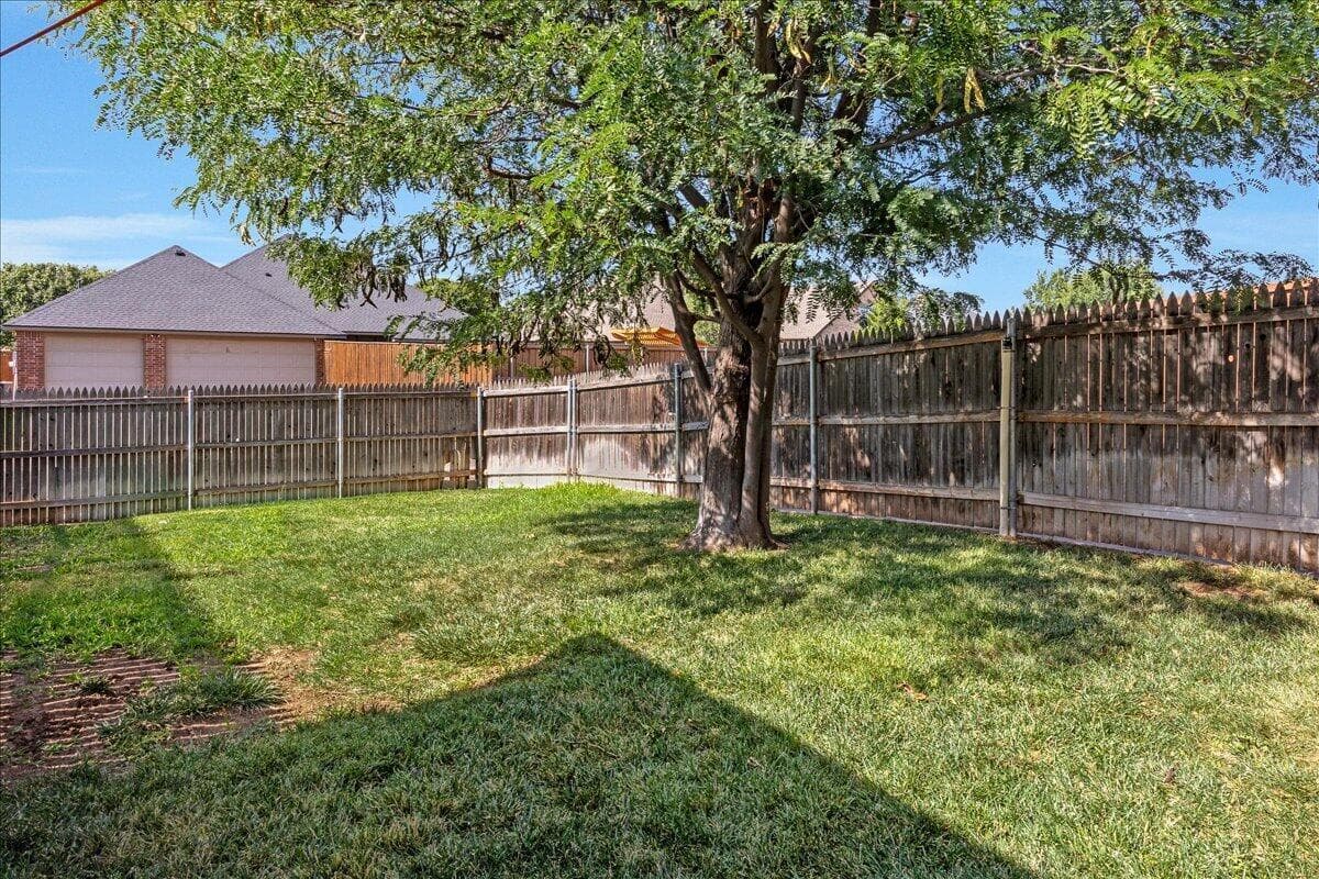 7913 PINERIDGE Drive, Amarillo, TX 79119-4945, photo 9