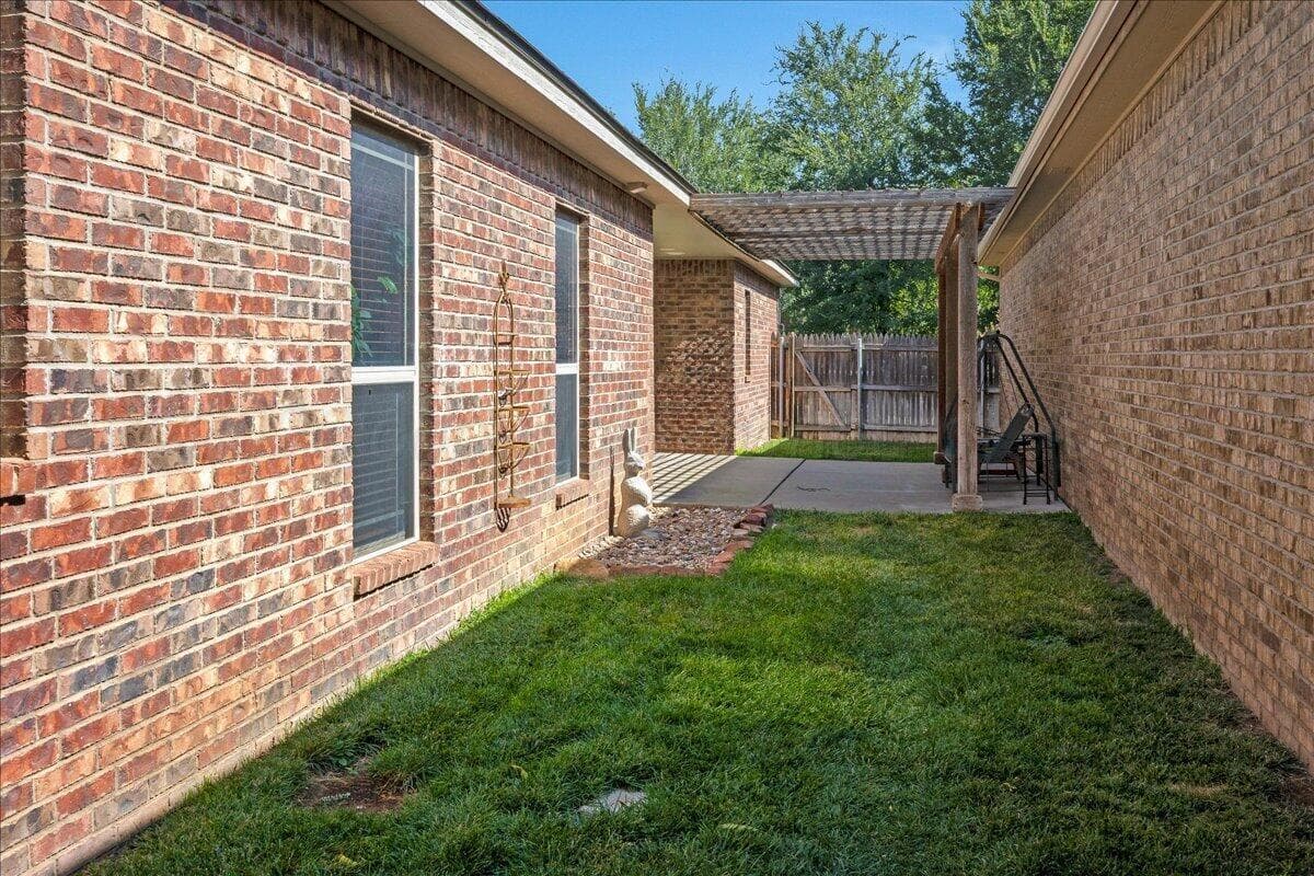 7913 PINERIDGE Drive, Amarillo, TX 79119-4945, photo 30