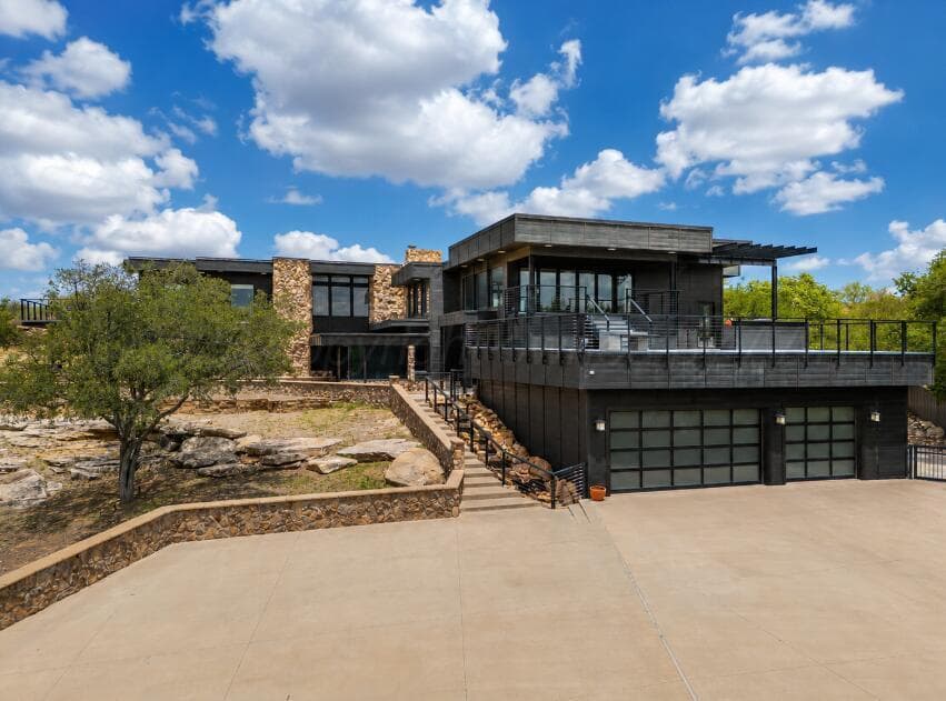 20 NOTTINGHAM Road, Amarillo, TX 79124-5710