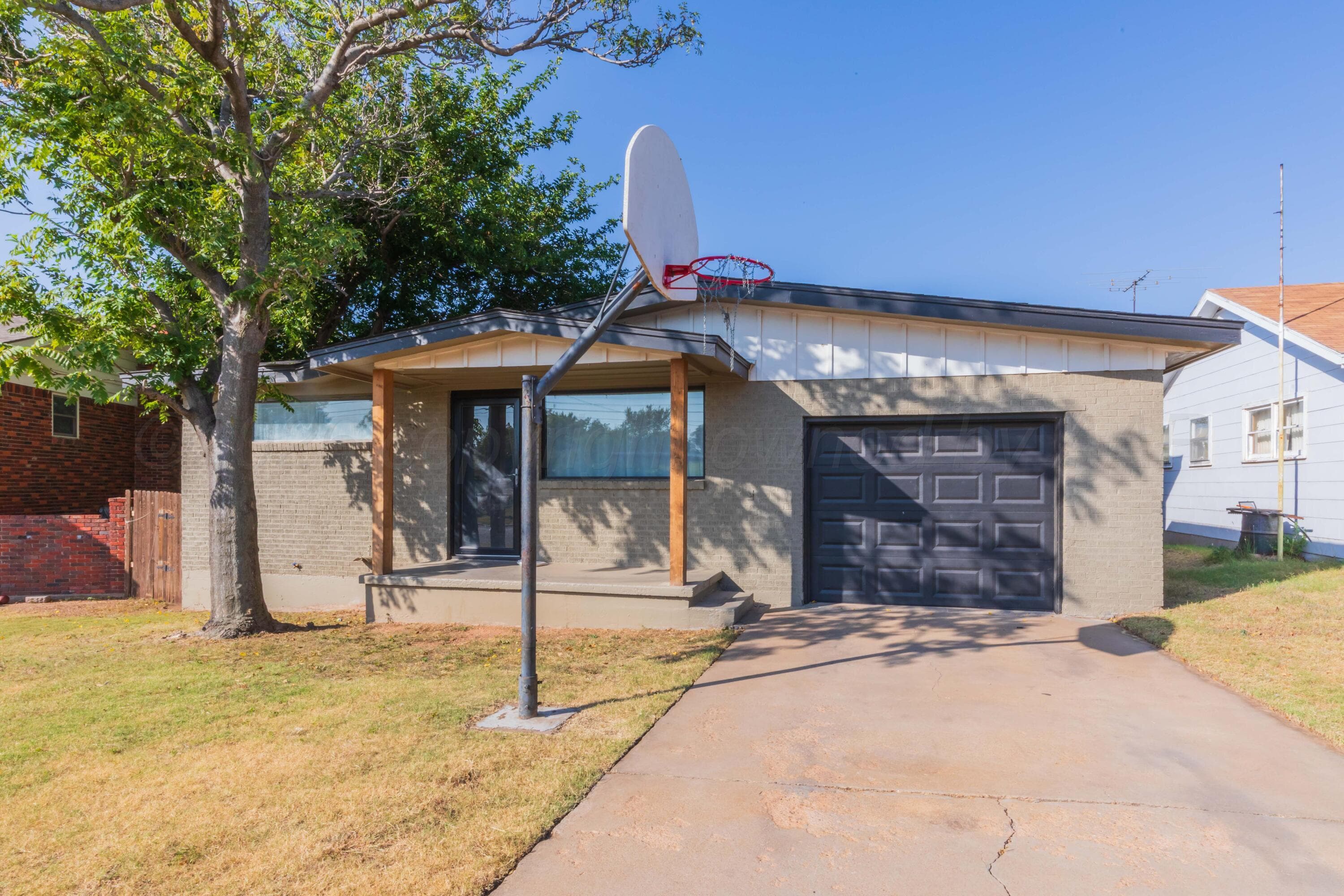228 Moreland Street, Borger, TX 79007, photo 2