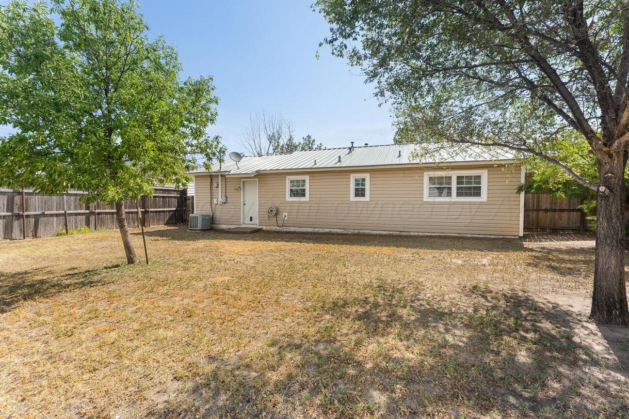 1301 Cooley Drive, Borger, TX 79007, photo 18