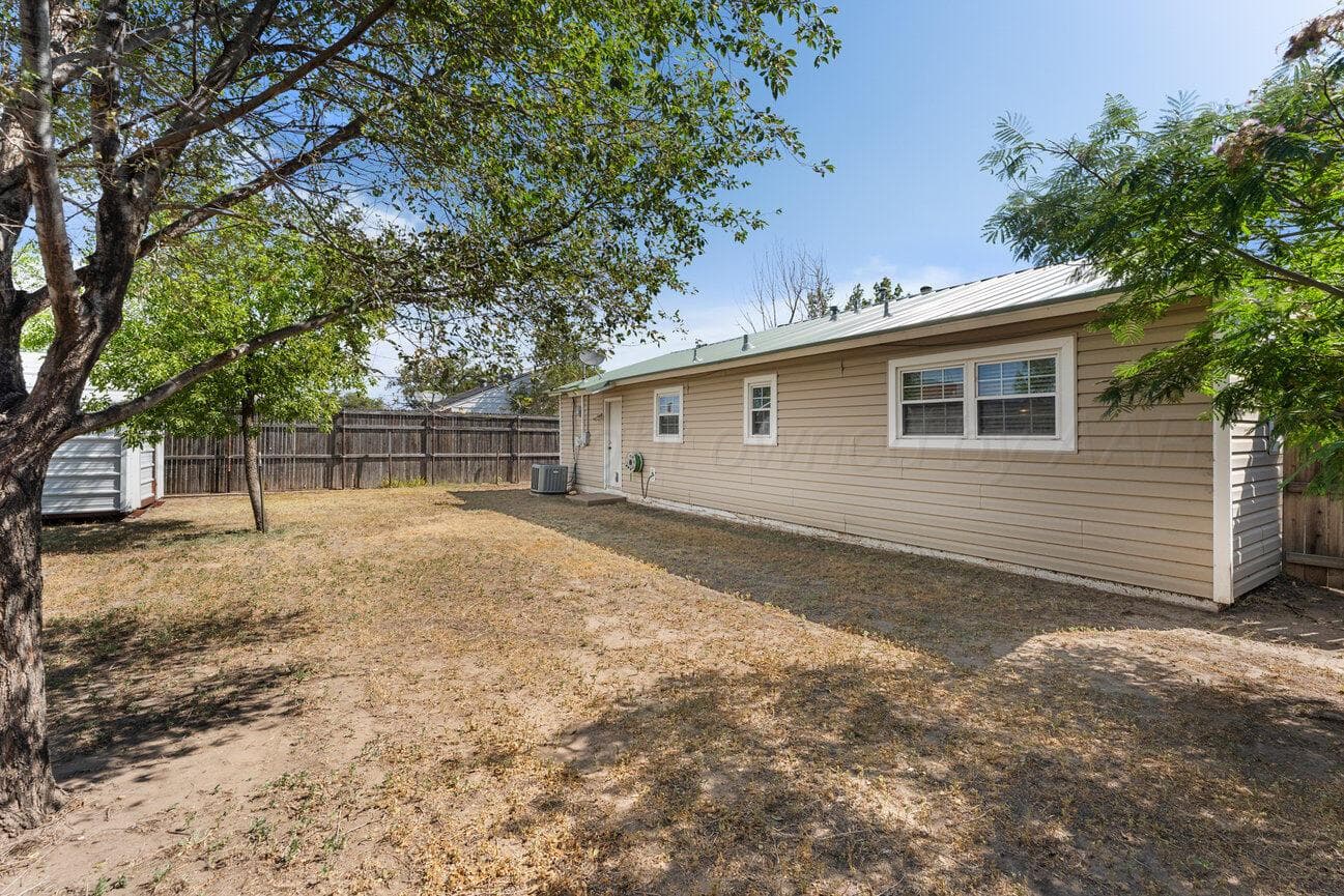 1301 Cooley Drive, Borger, TX 79007, photo 19