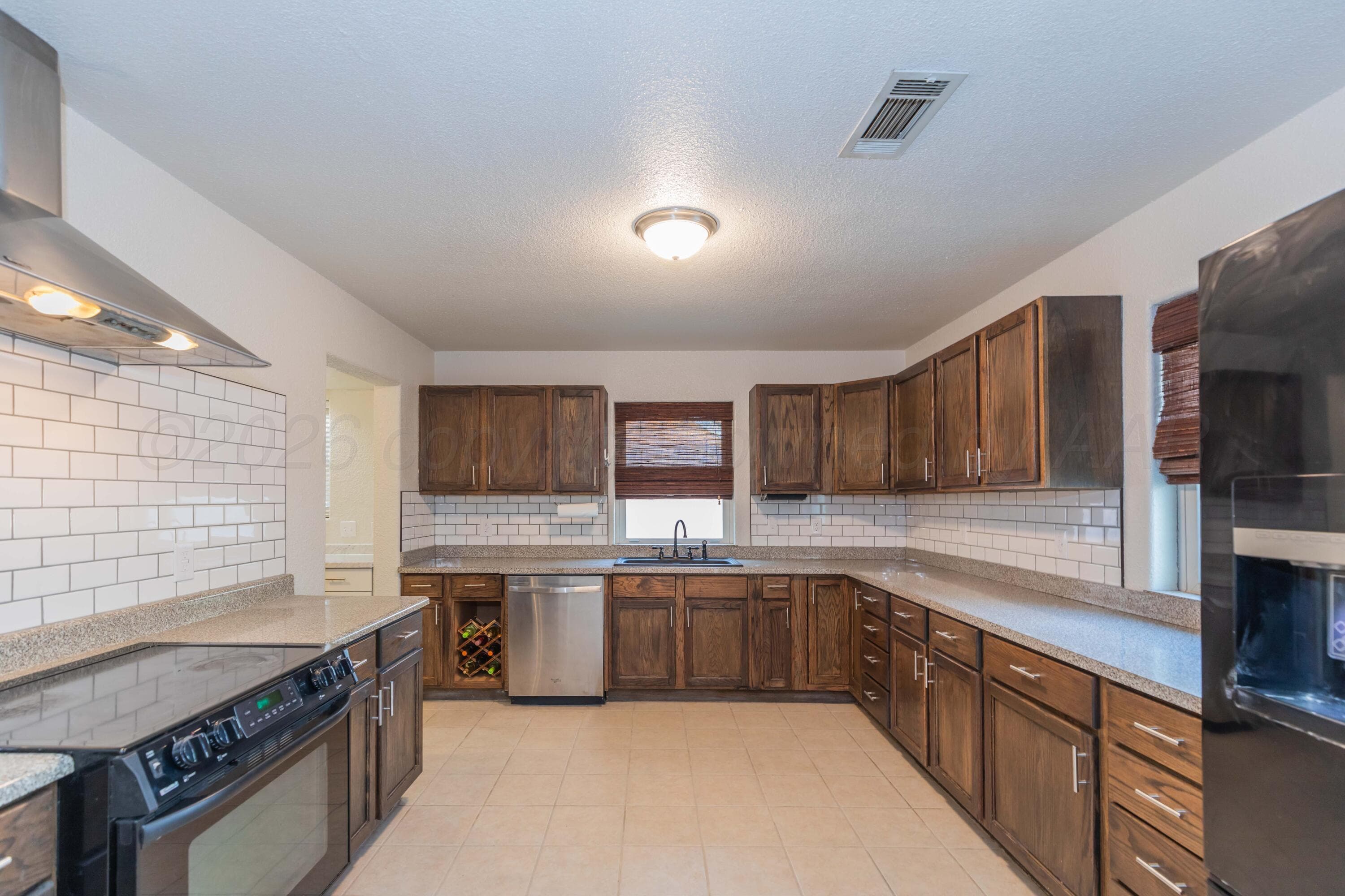 1612 N EVERGREEN Street, Pampa, TX 79065-4522, photo 10