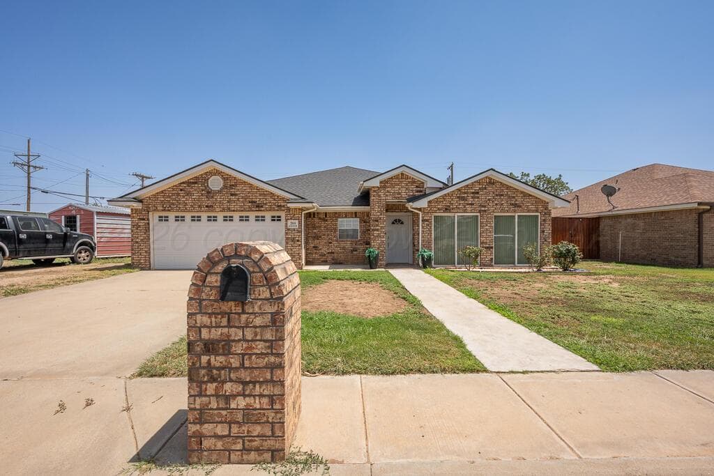 244 N Kingwood Street, Hereford, TX 79045