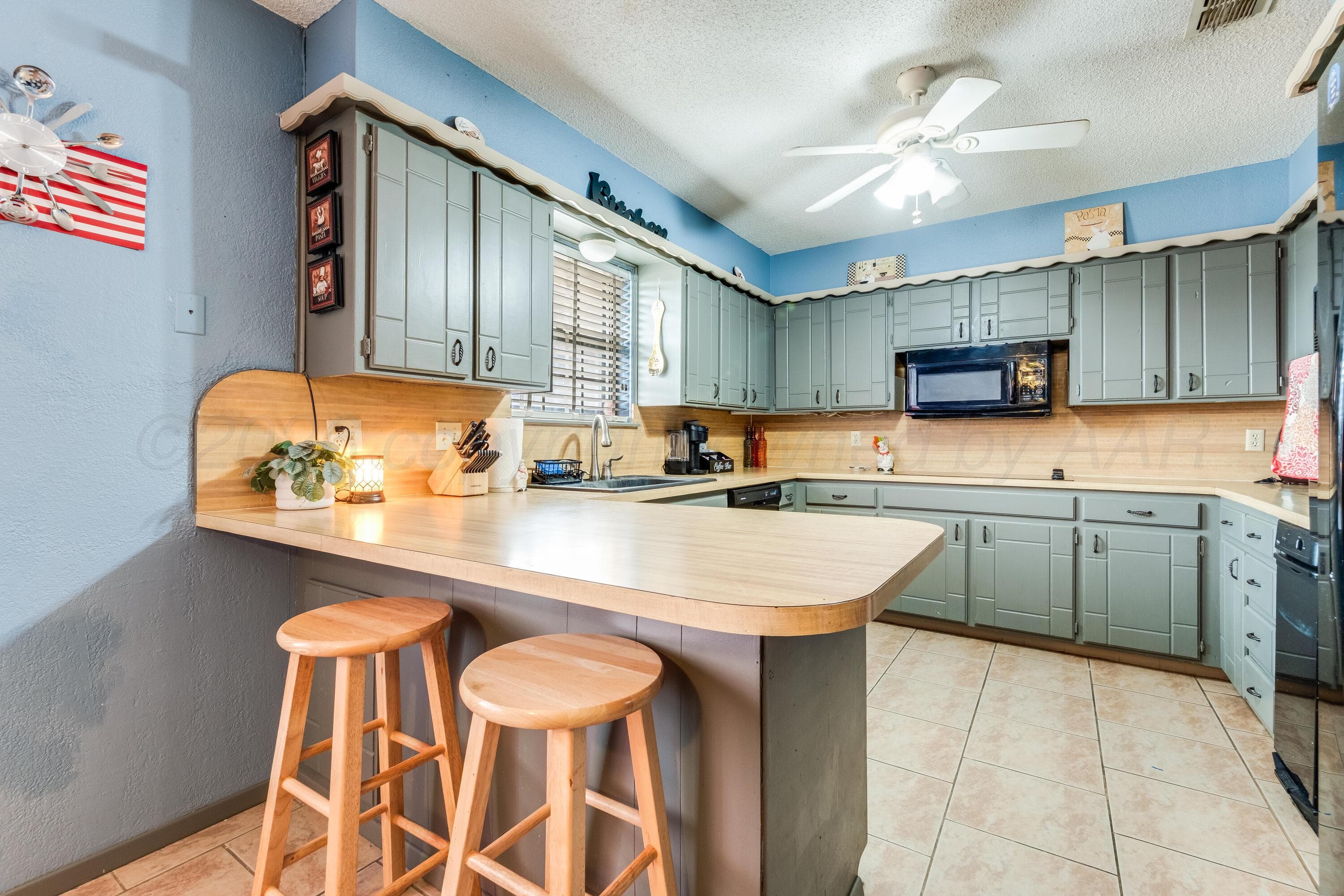 2419 N CHEROKEE Drive, Pampa, TX 79065-3103, photo 11