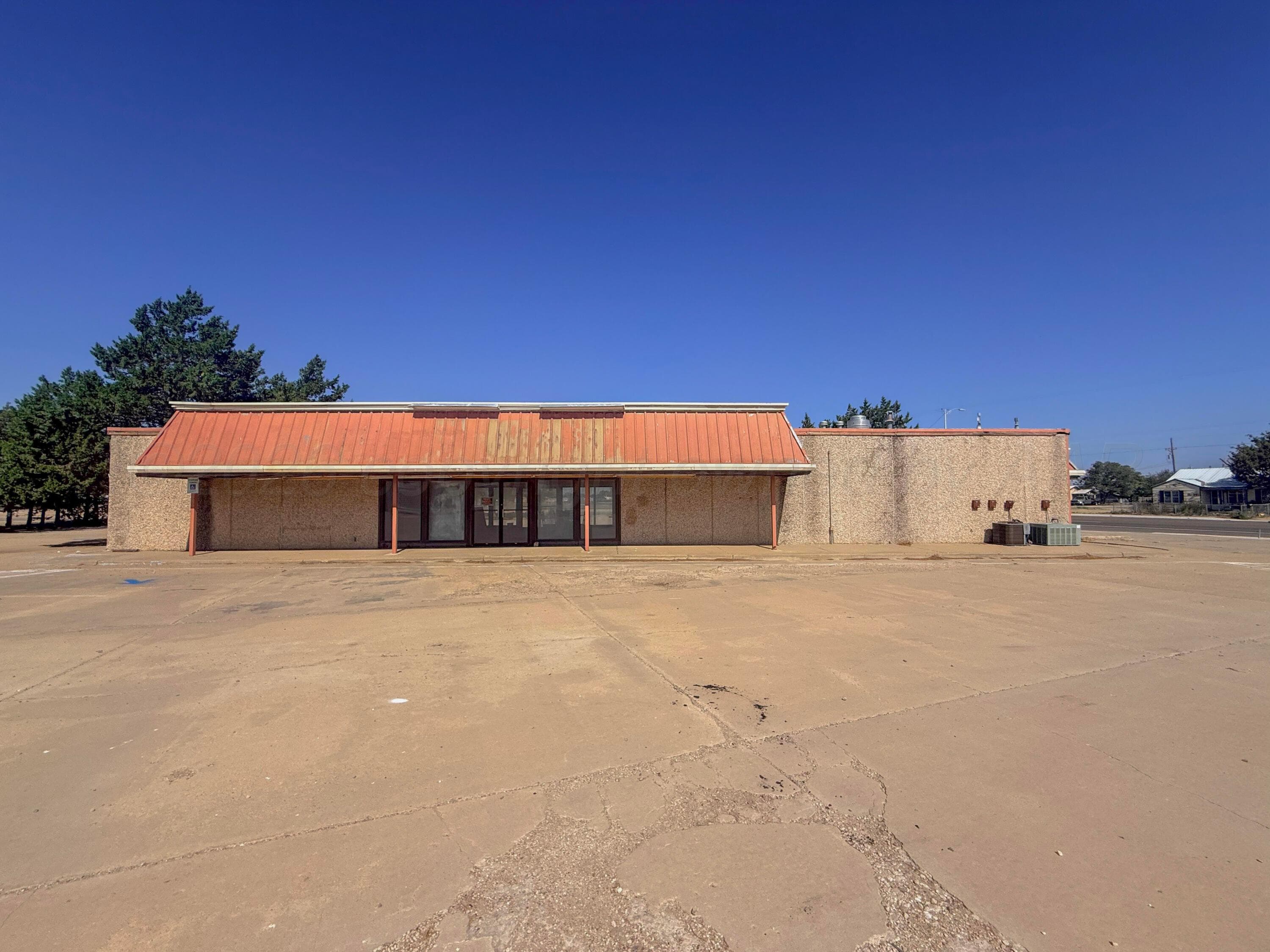 1801 ALCOCK Street, Pampa, TX 79065-5703, photo 3