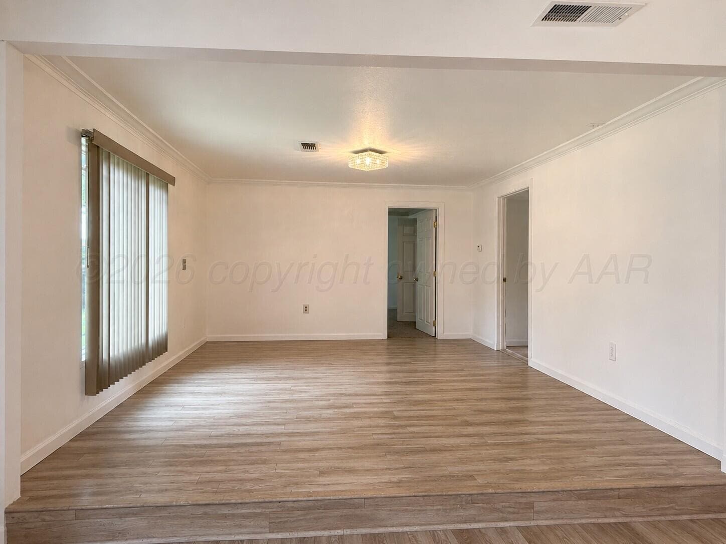 812 N Pearl Street, Stratford, TX 79084, photo 3