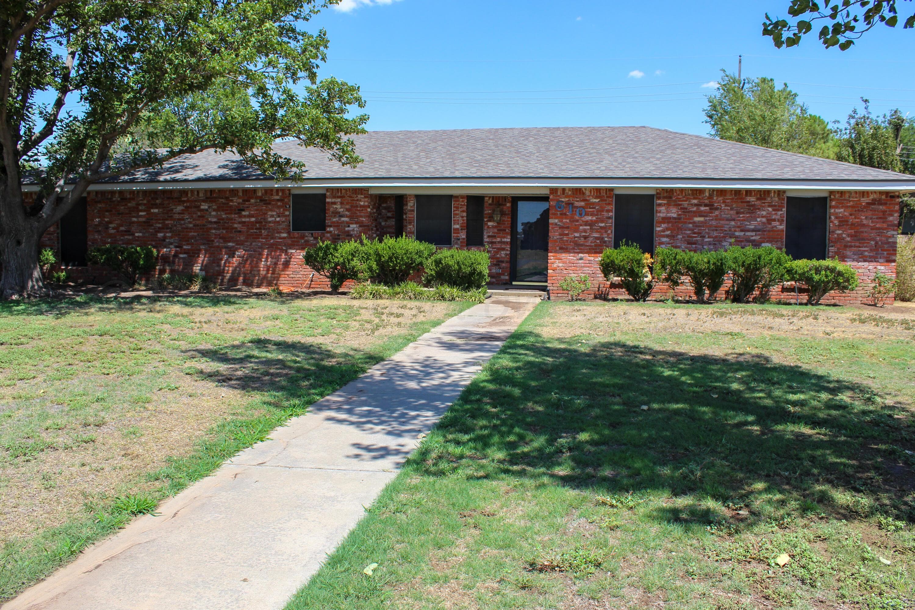 610 Pecan Avenue, Panhandle, TX 79068-9831, photo 2