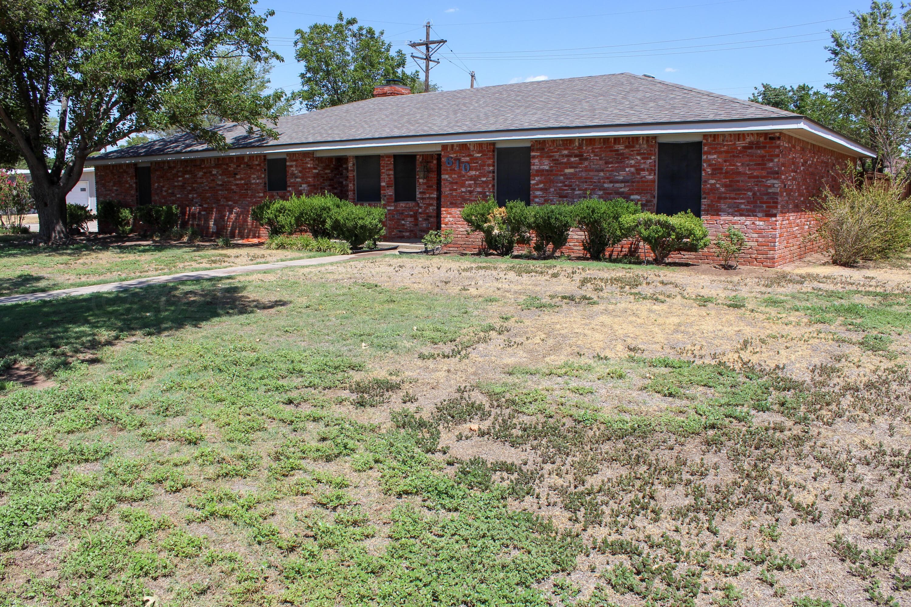 610 Pecan Avenue, Panhandle, TX 79068-9831, photo 3
