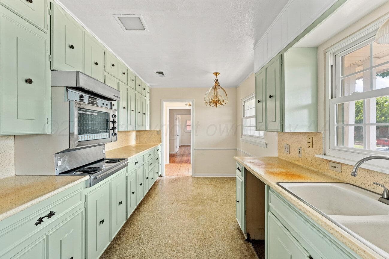 314 Austin Street, Borger, TX 79007, photo 9