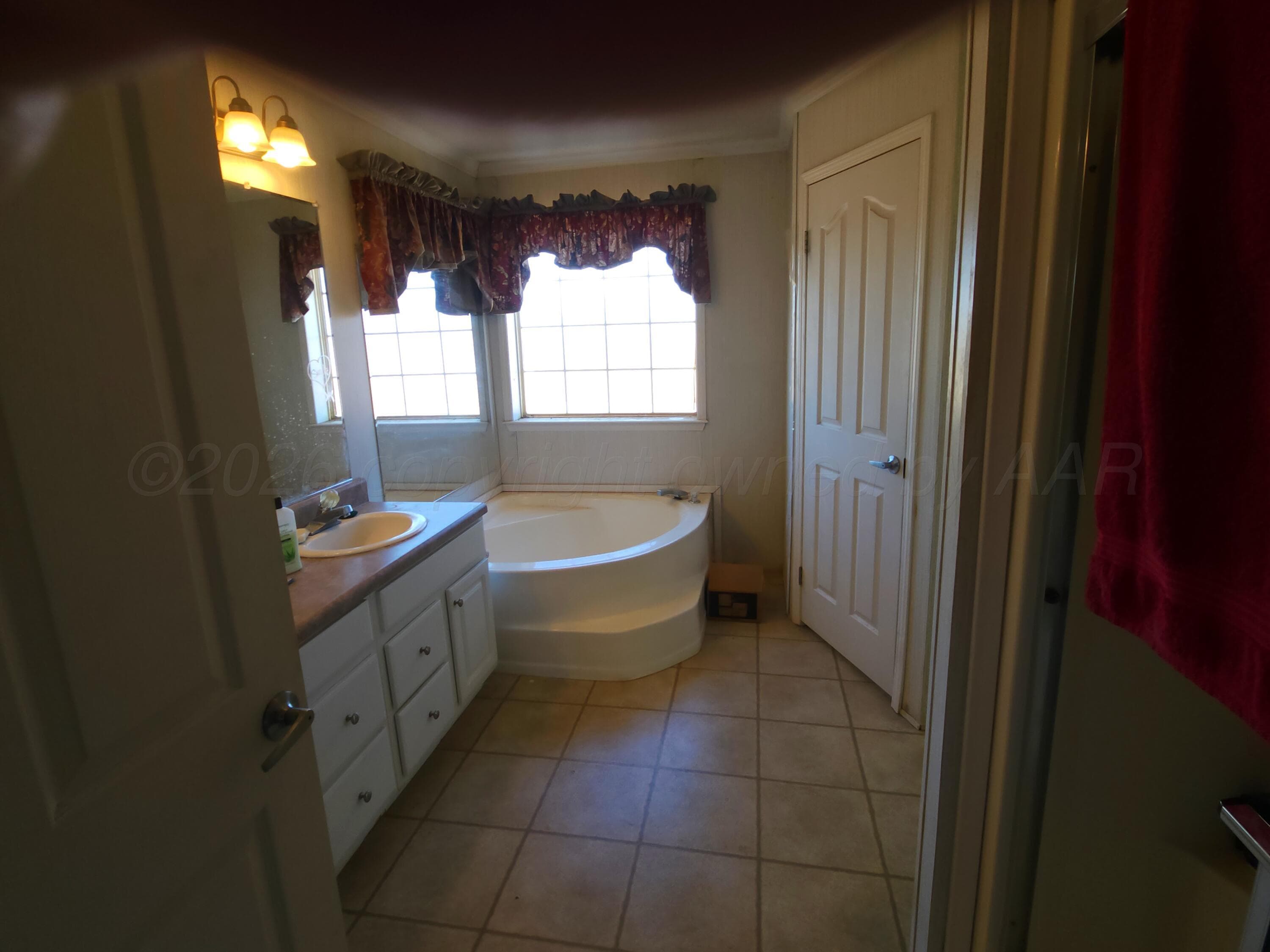 8400 SANDLEWOOD Avenue, Amarillo, TX 79118-9032, photo 10