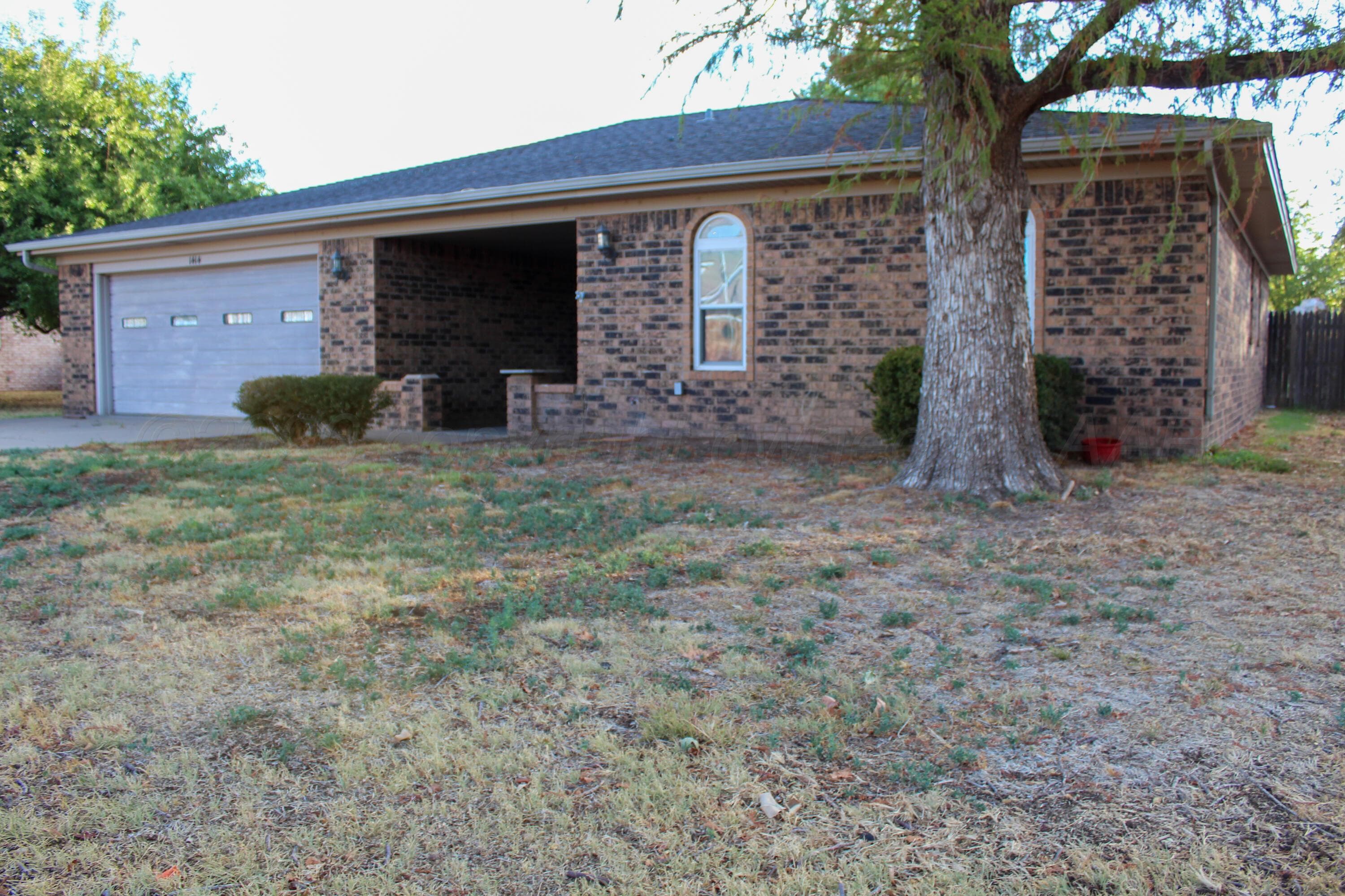 1414 Pecan Avenue, Panhandle, TX 79068-1874, photo 2