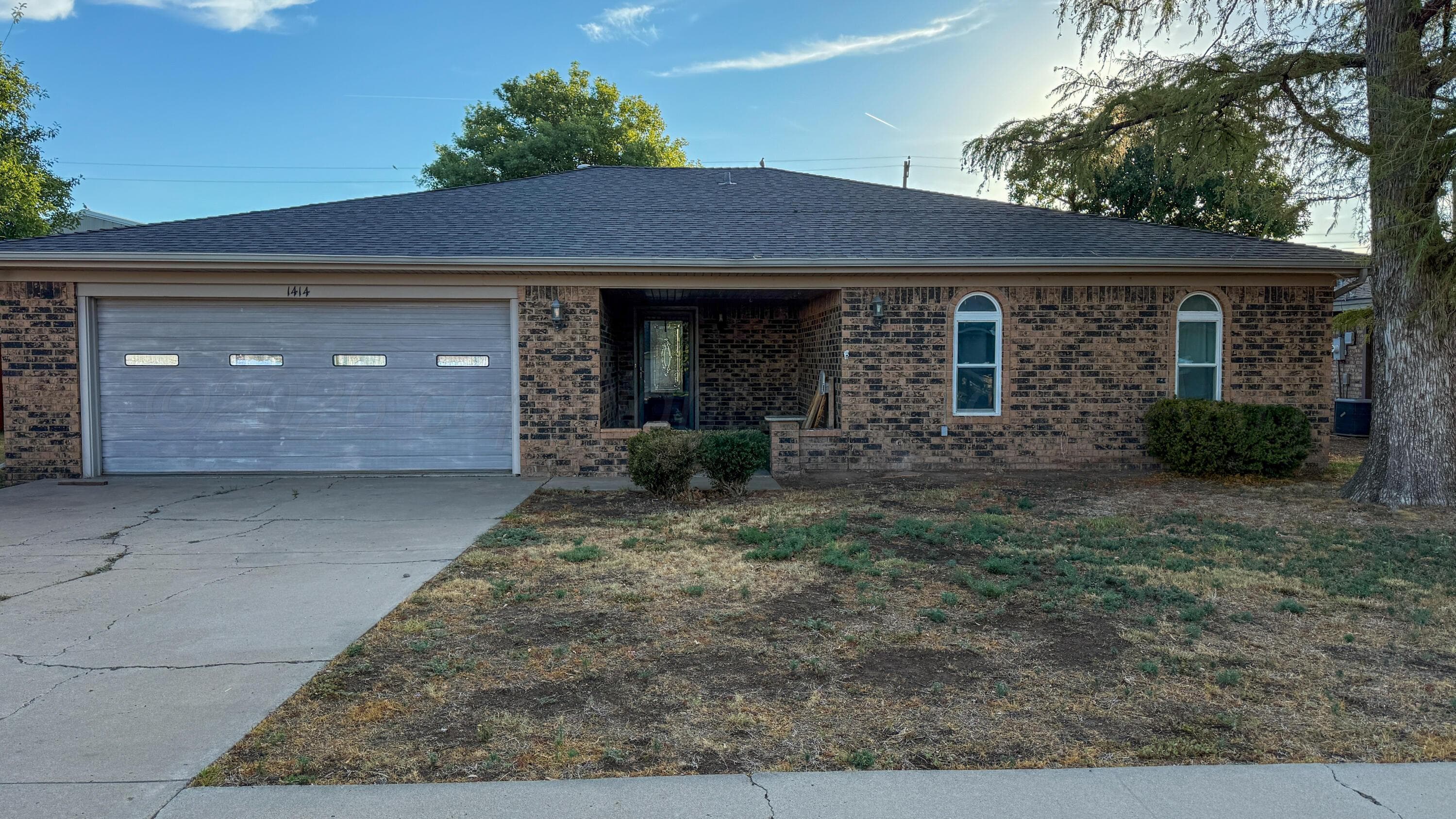 1414 Pecan Avenue, Panhandle, TX 79068-1874