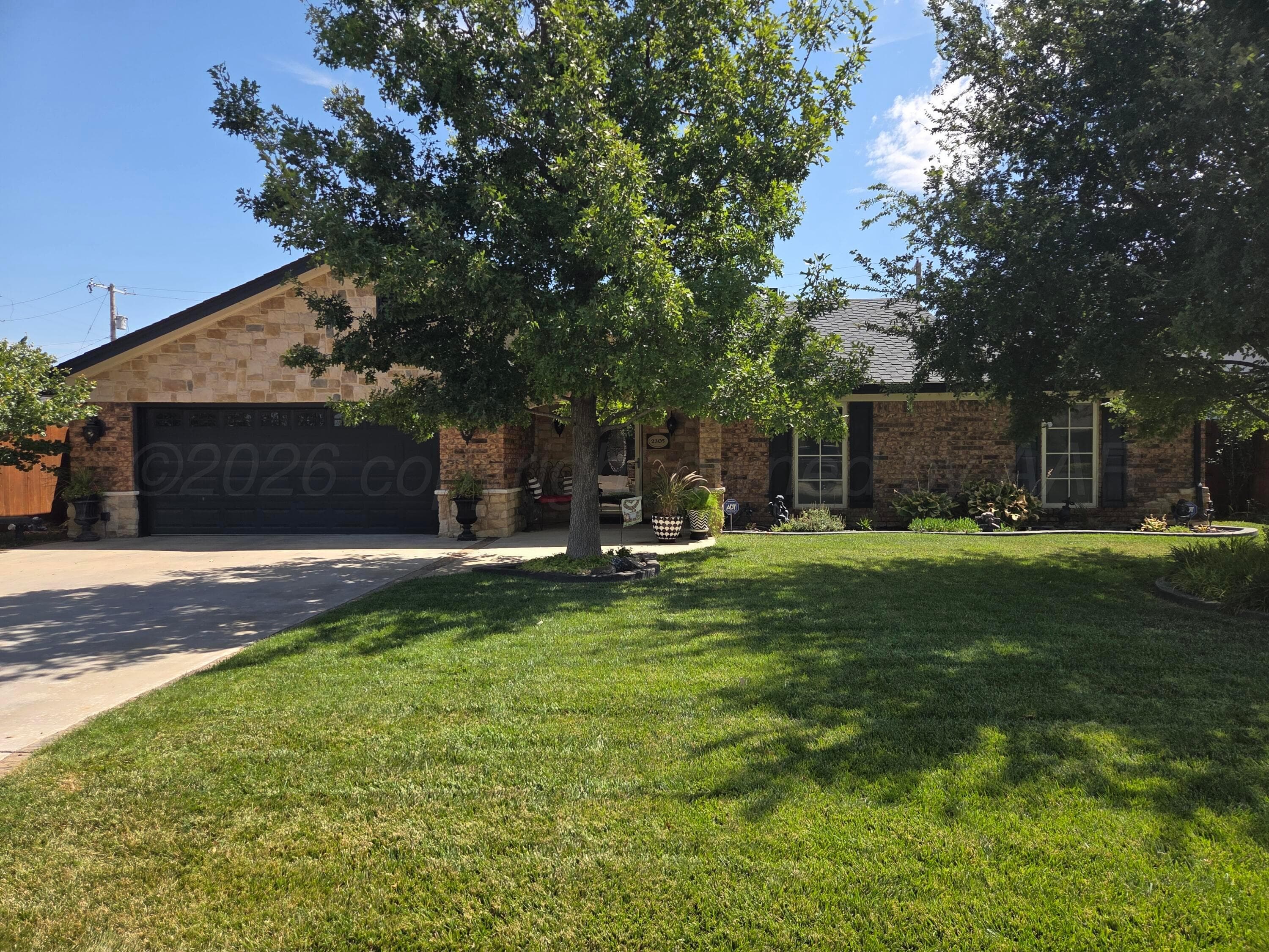 2305 S Elm Street, Perryton, TX 79070, photo 3