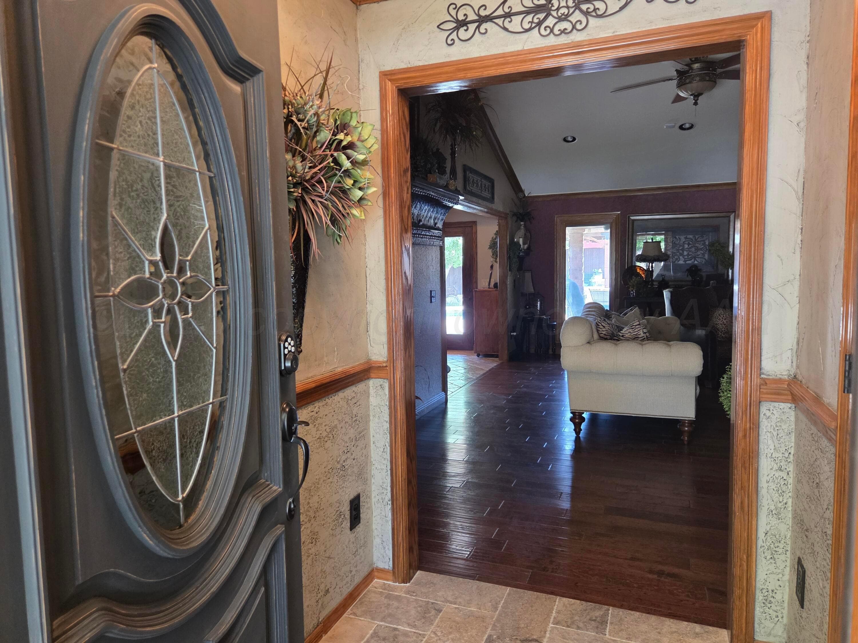 2305 S Elm Street, Perryton, TX 79070, photo 8