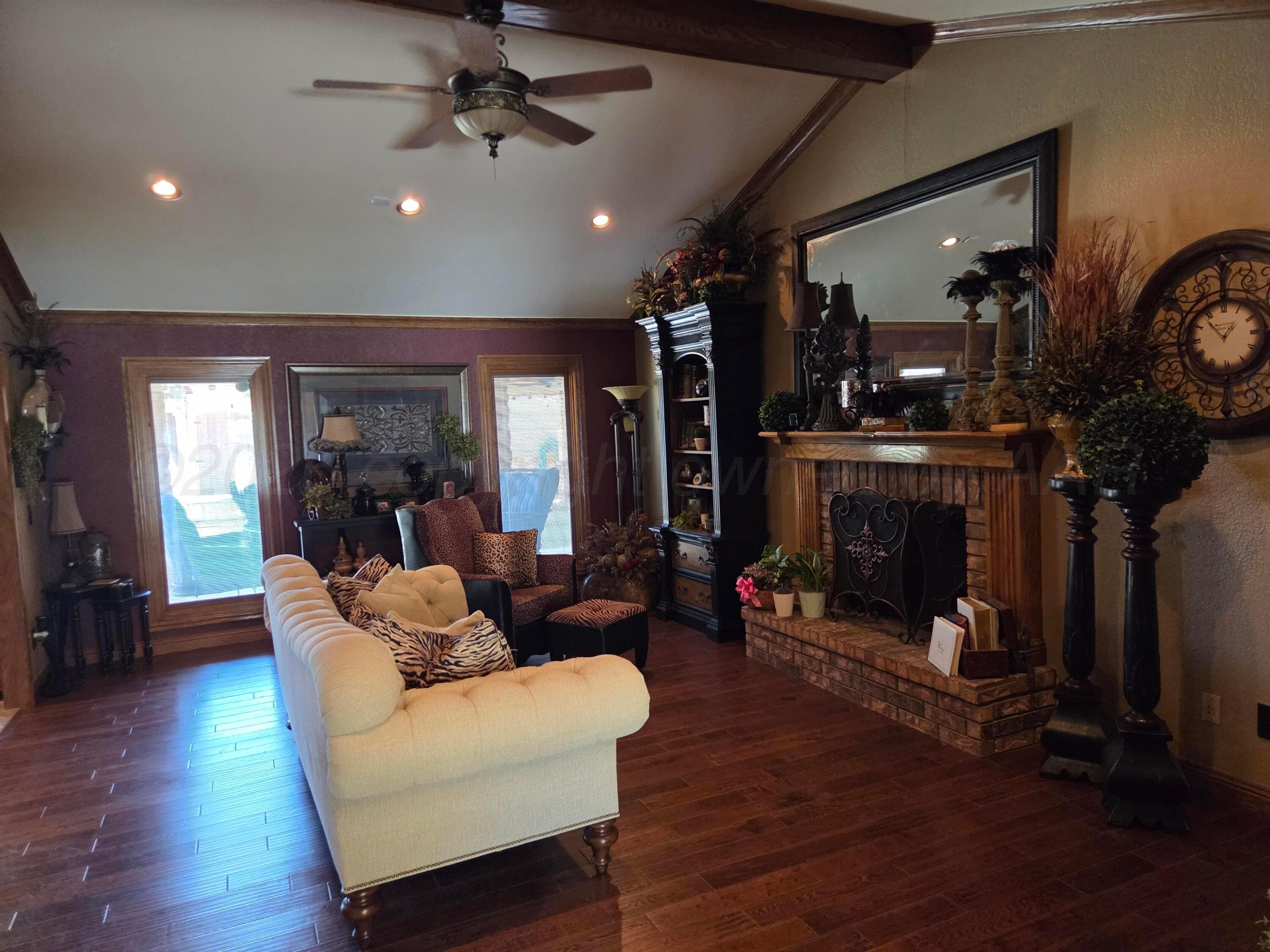 2305 S Elm Street, Perryton, TX 79070, photo 9