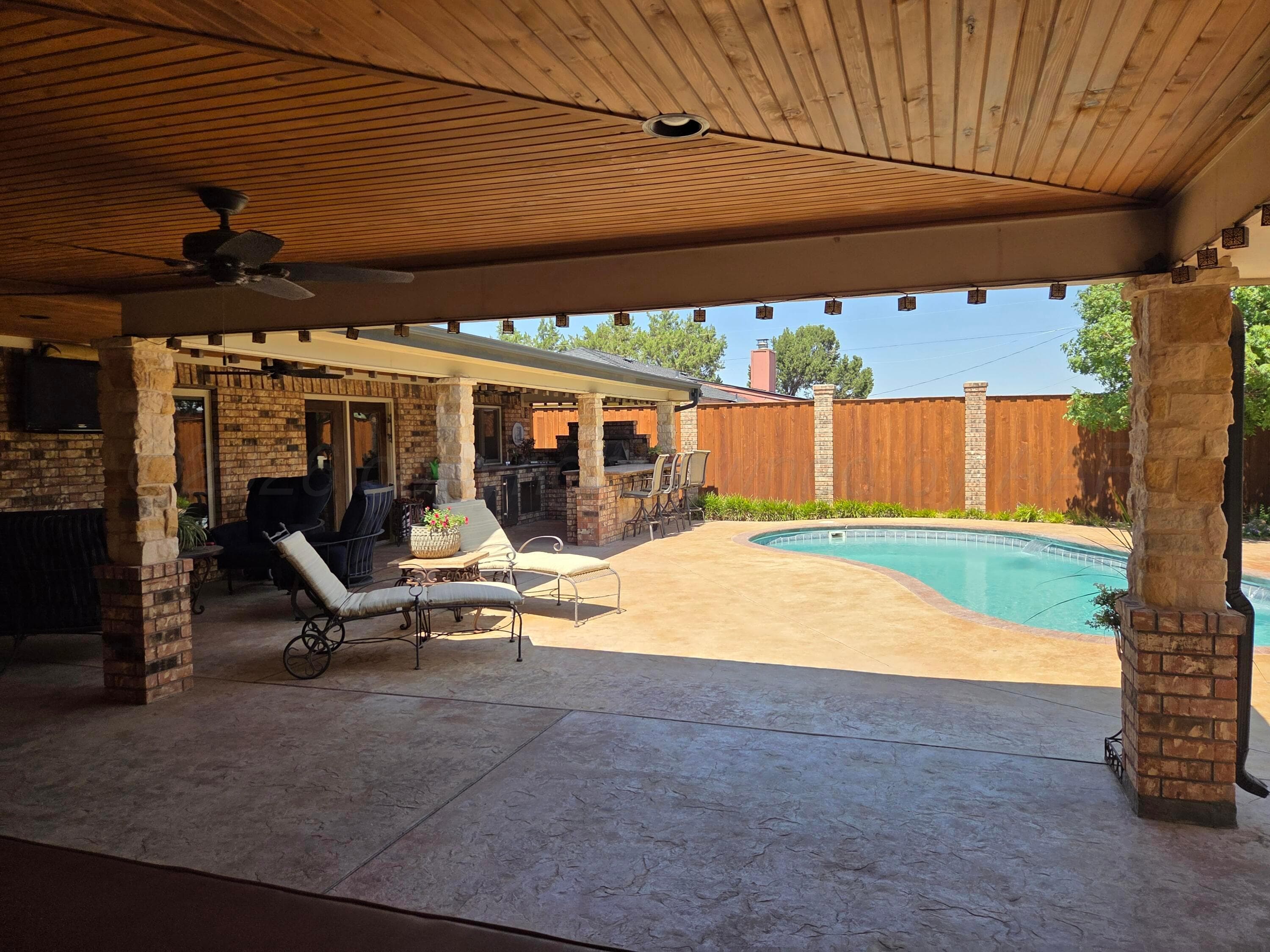 2305 S Elm Street, Perryton, TX 79070, photo 48