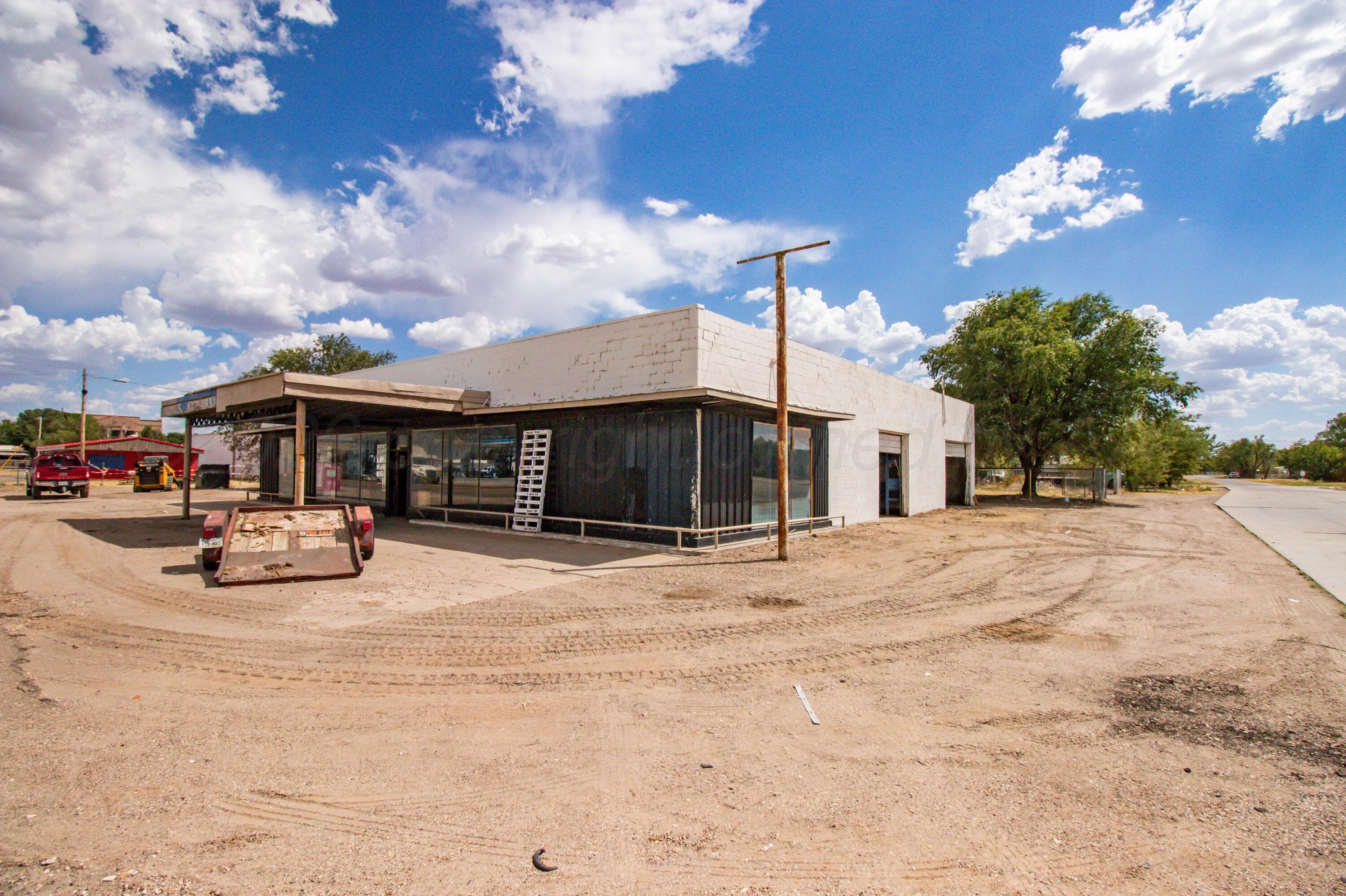 211 W First St (HWY 287), Claude, TX 79019, photo 10