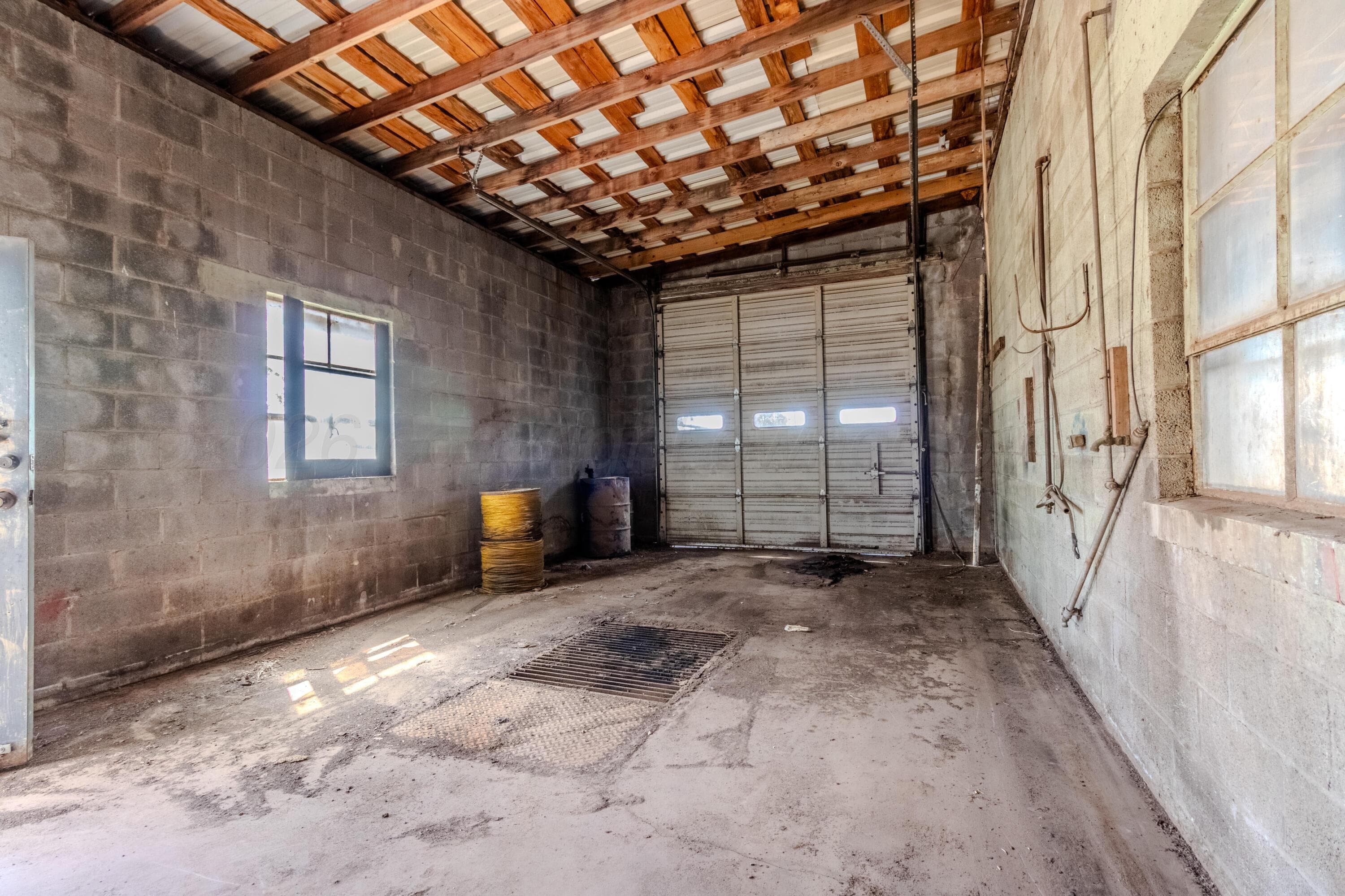 211 W First St (HWY 287), Claude, TX 79019, photo 25