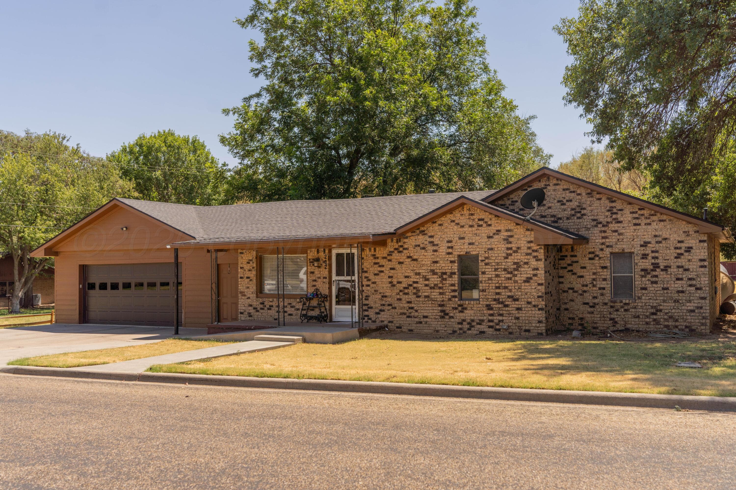 202 W 11th Street, Wheeler, TX 79096, photo 4