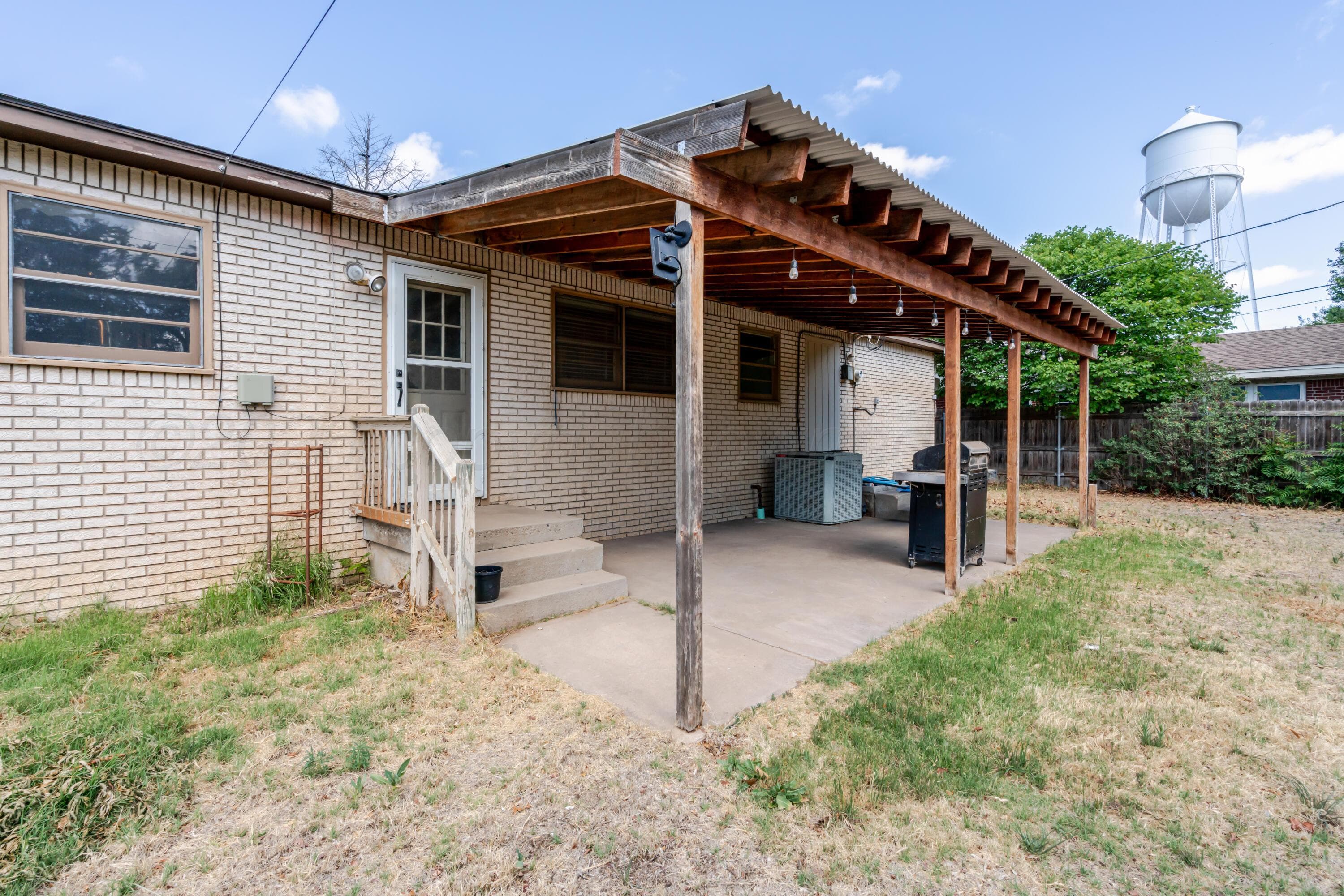 1421 Elm Avenue, Dalhart, TX 79022, photo 18