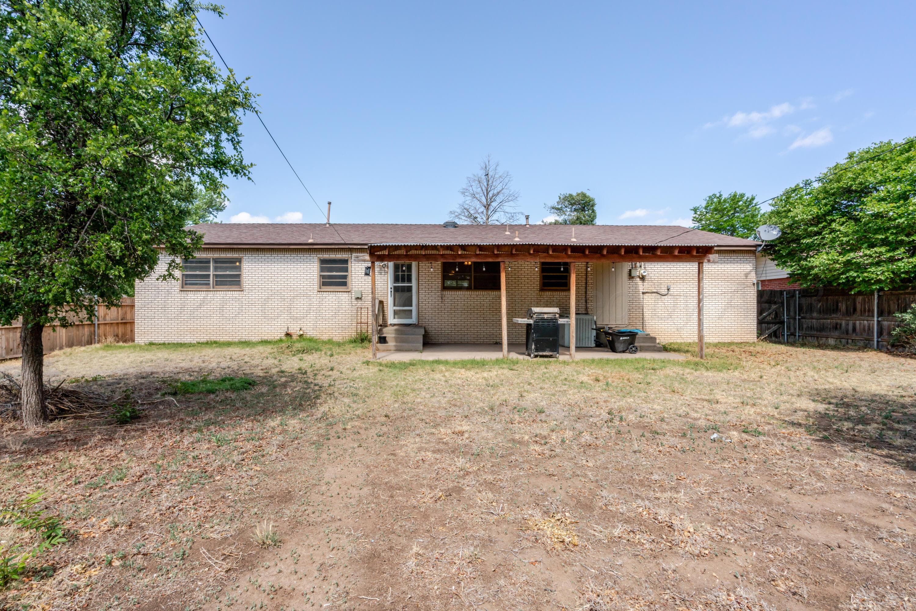 1421 Elm Avenue, Dalhart, TX 79022, photo 19
