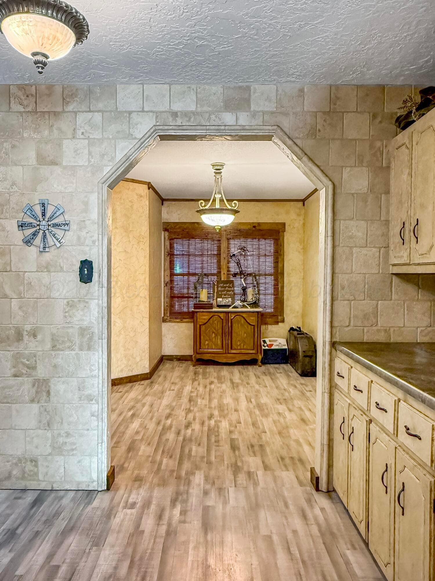 115 Davenport Street, Borger, TX 79007, photo 6