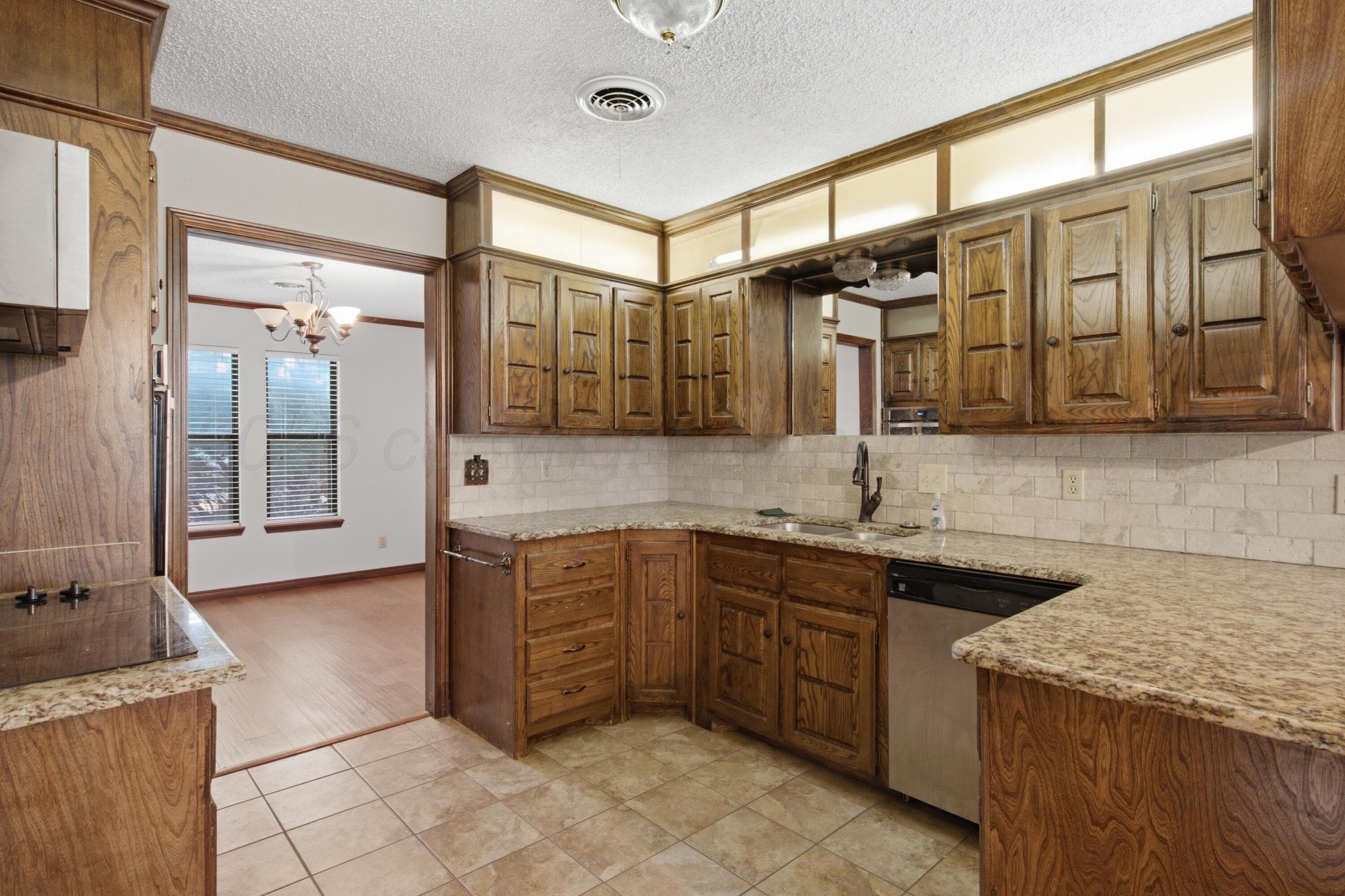6316 CEDAR HOLLOW Drive, Amarillo, TX 79124, photo 8